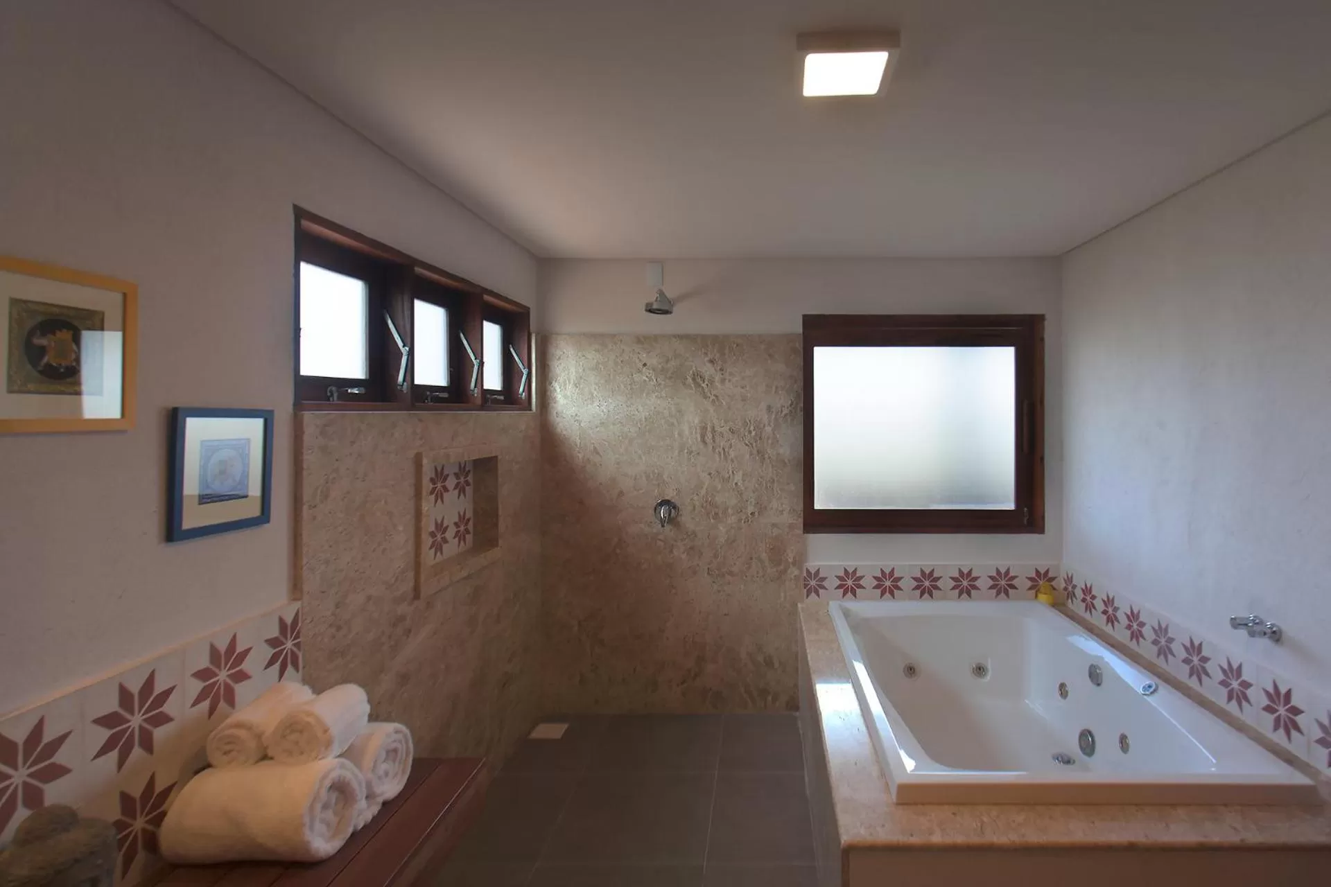 Hot Tub in Zorah Beach Hotel