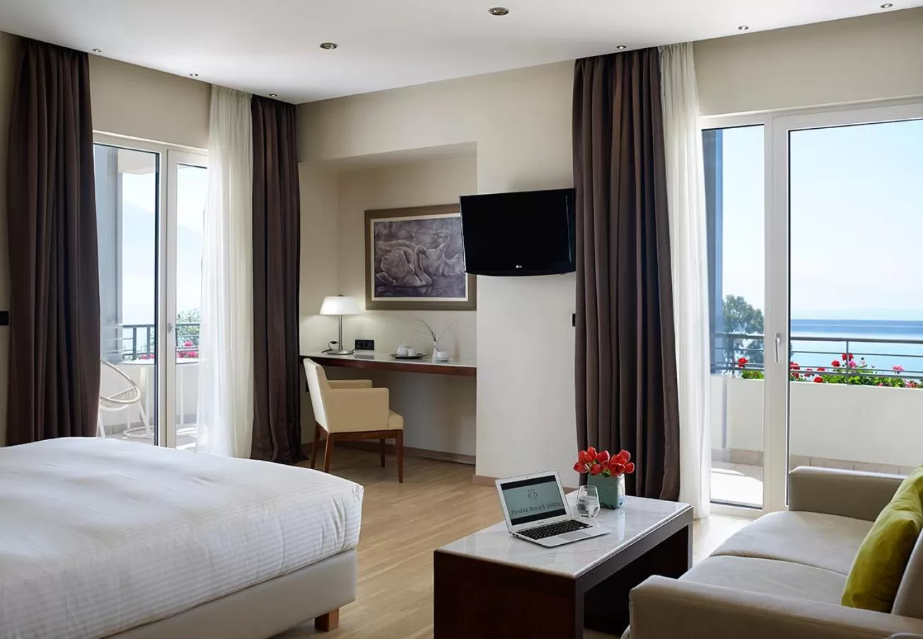 Junior Suite Sea View - single occupancy in Pharae Palace