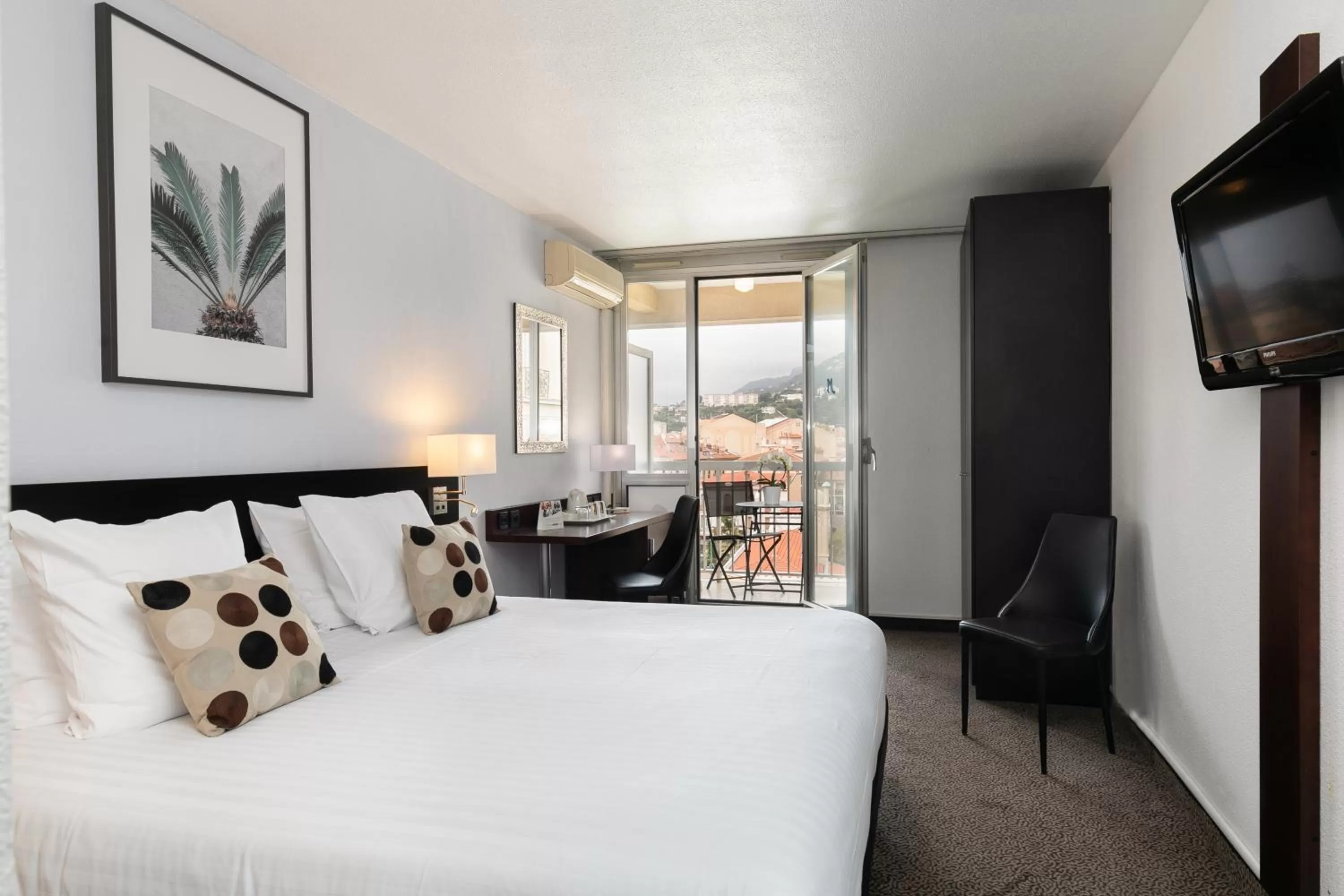 Privilege Double Room in Best Western Hotel Mediterranee Menton