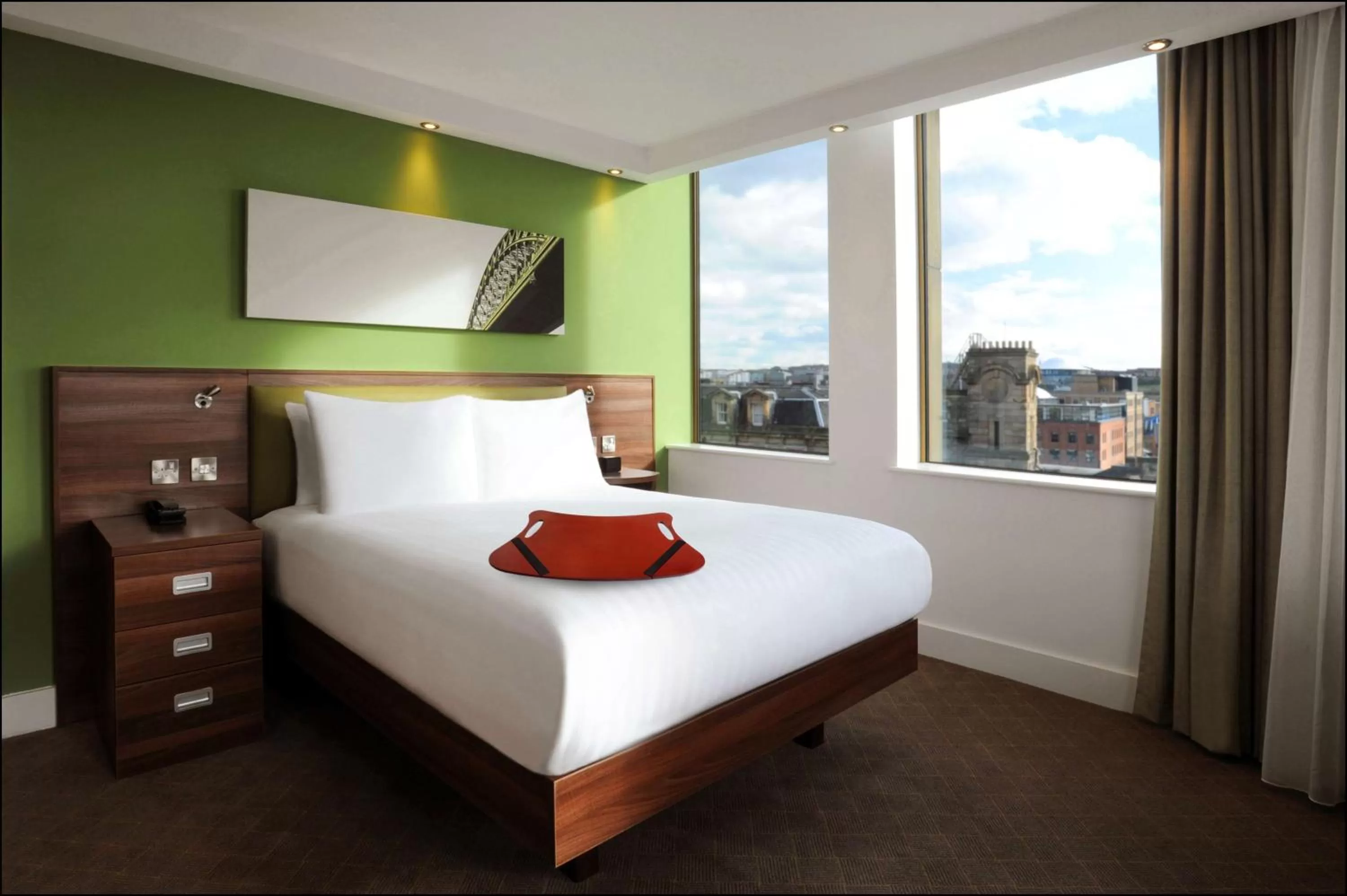 Queen Room in Hampton by Hilton Newcastle