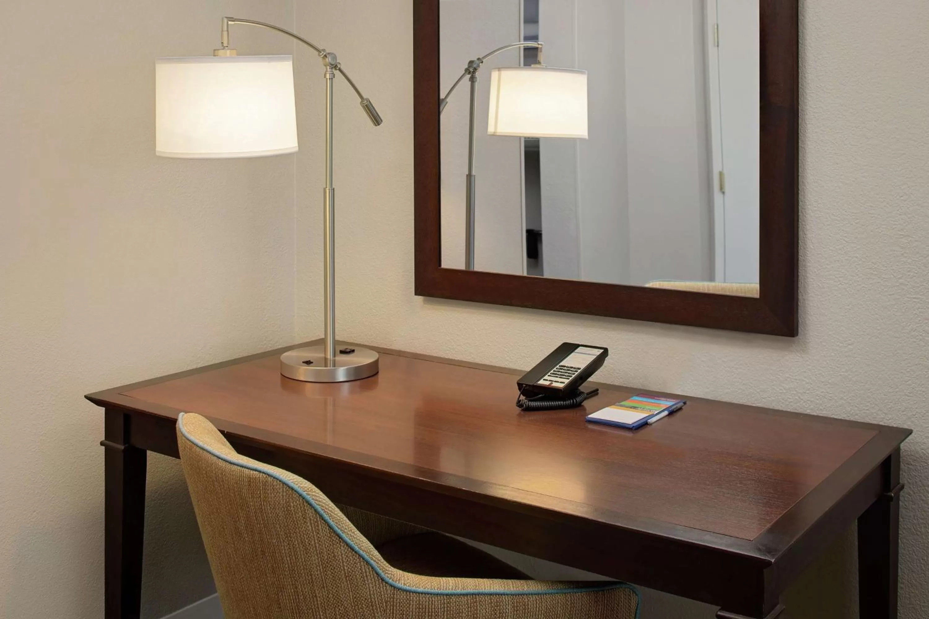 King Room with King Bed - Non-Smoking in Hampton Inn Louisville Downtown