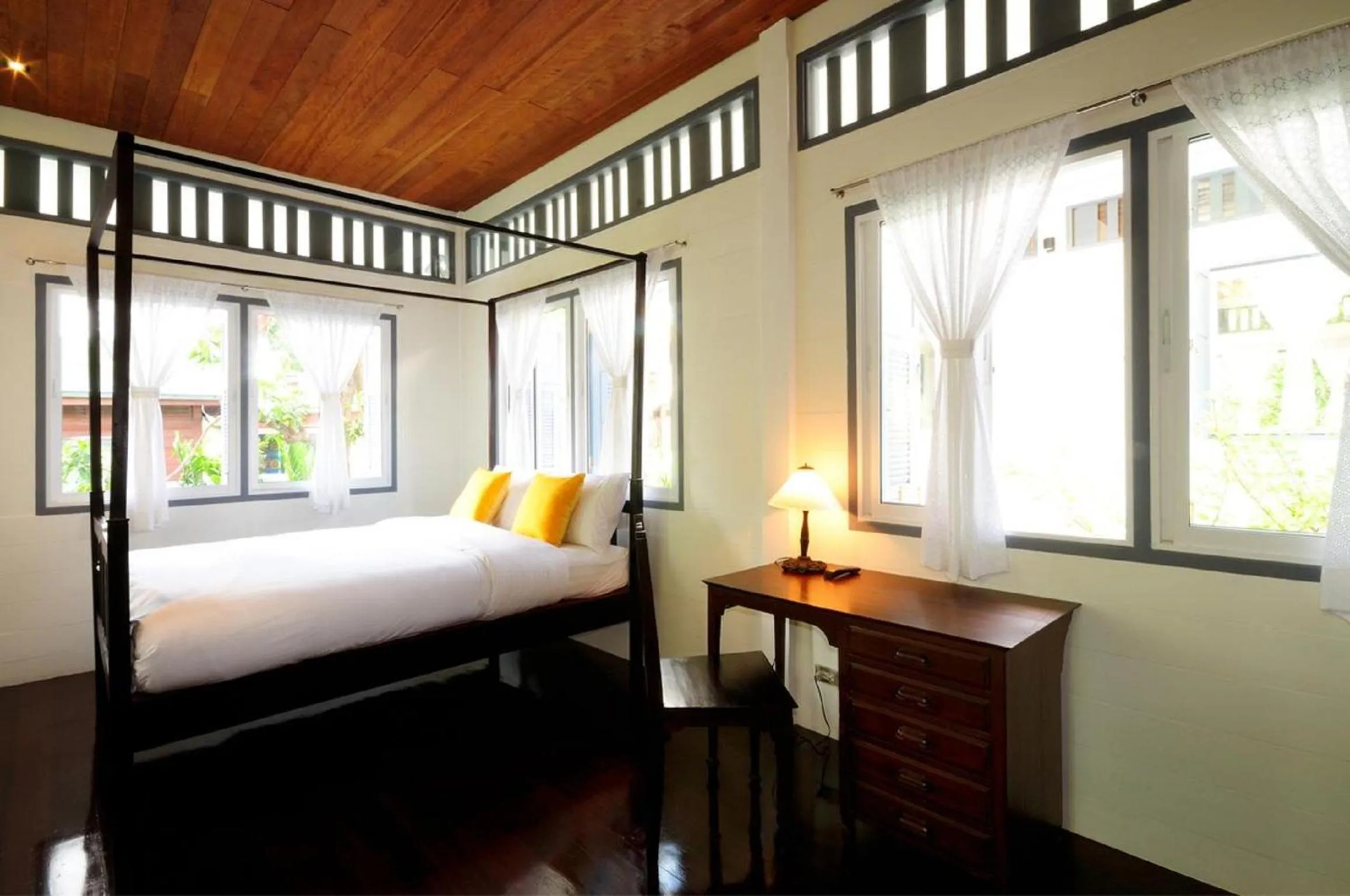 Junior Suite in Baan Noppawong