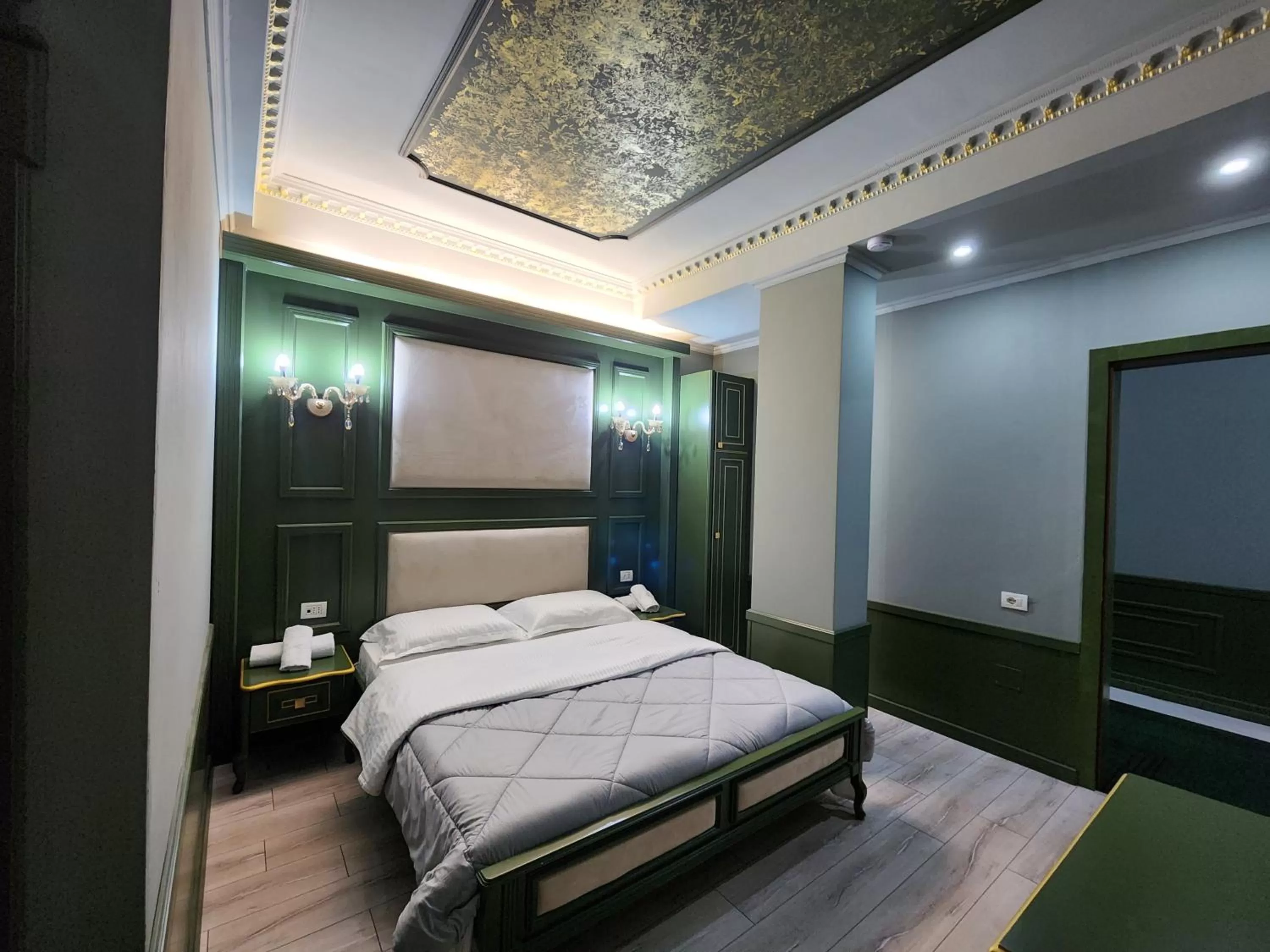 Double Room in Hotel Lotus