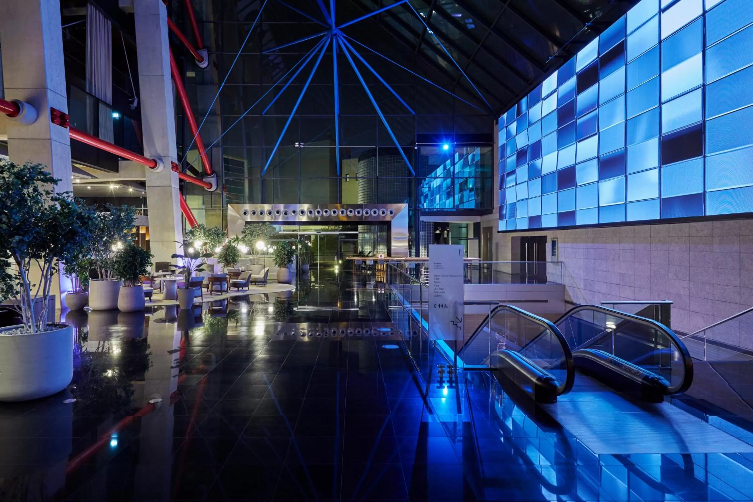 Lobby or reception in Hyatt Regency Barcelona Tower
