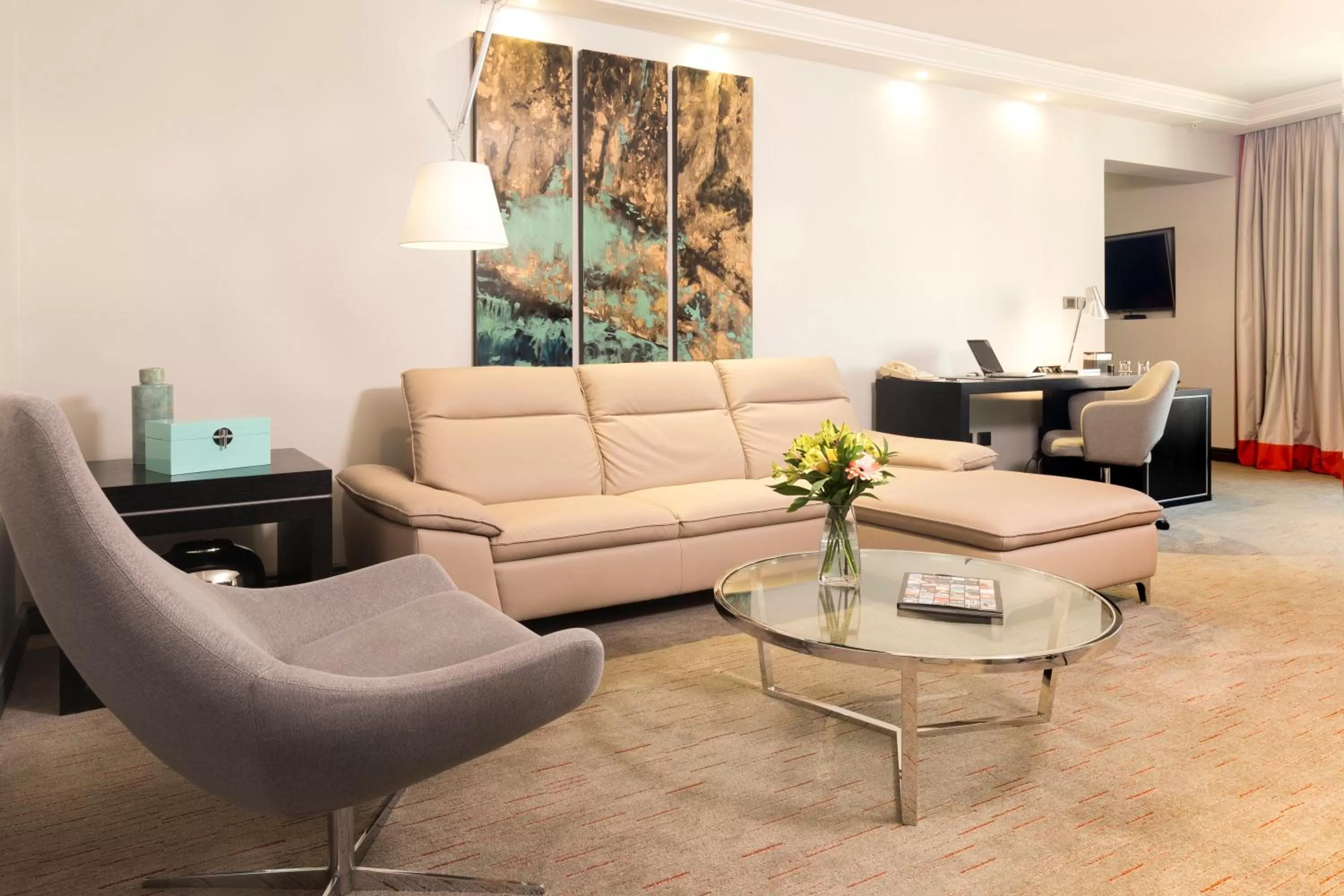 One-Bedroom Suite in InterContinental Santiago by IHG