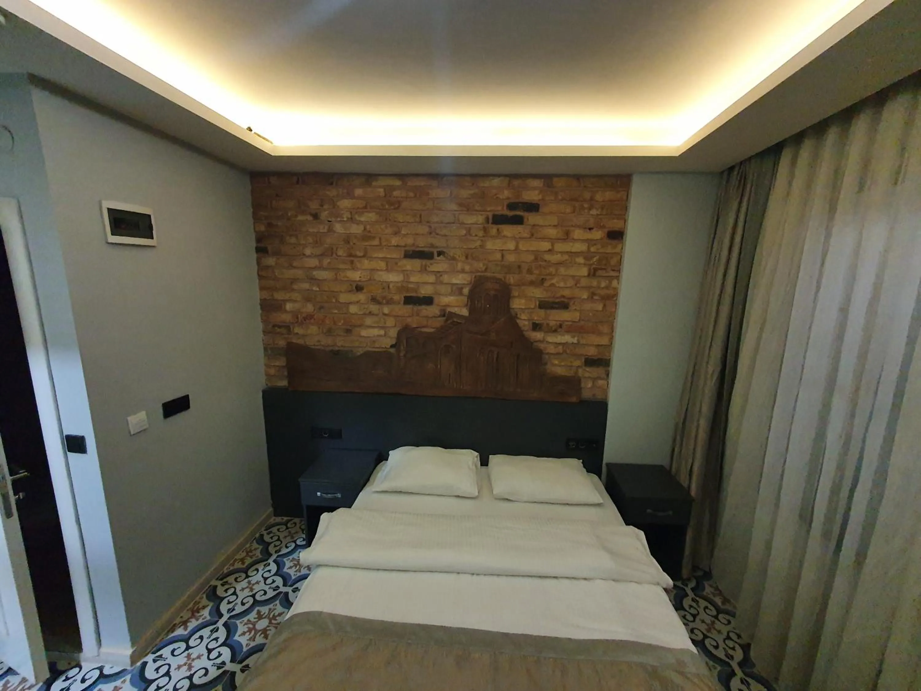 Economy Room in A Plus Residence