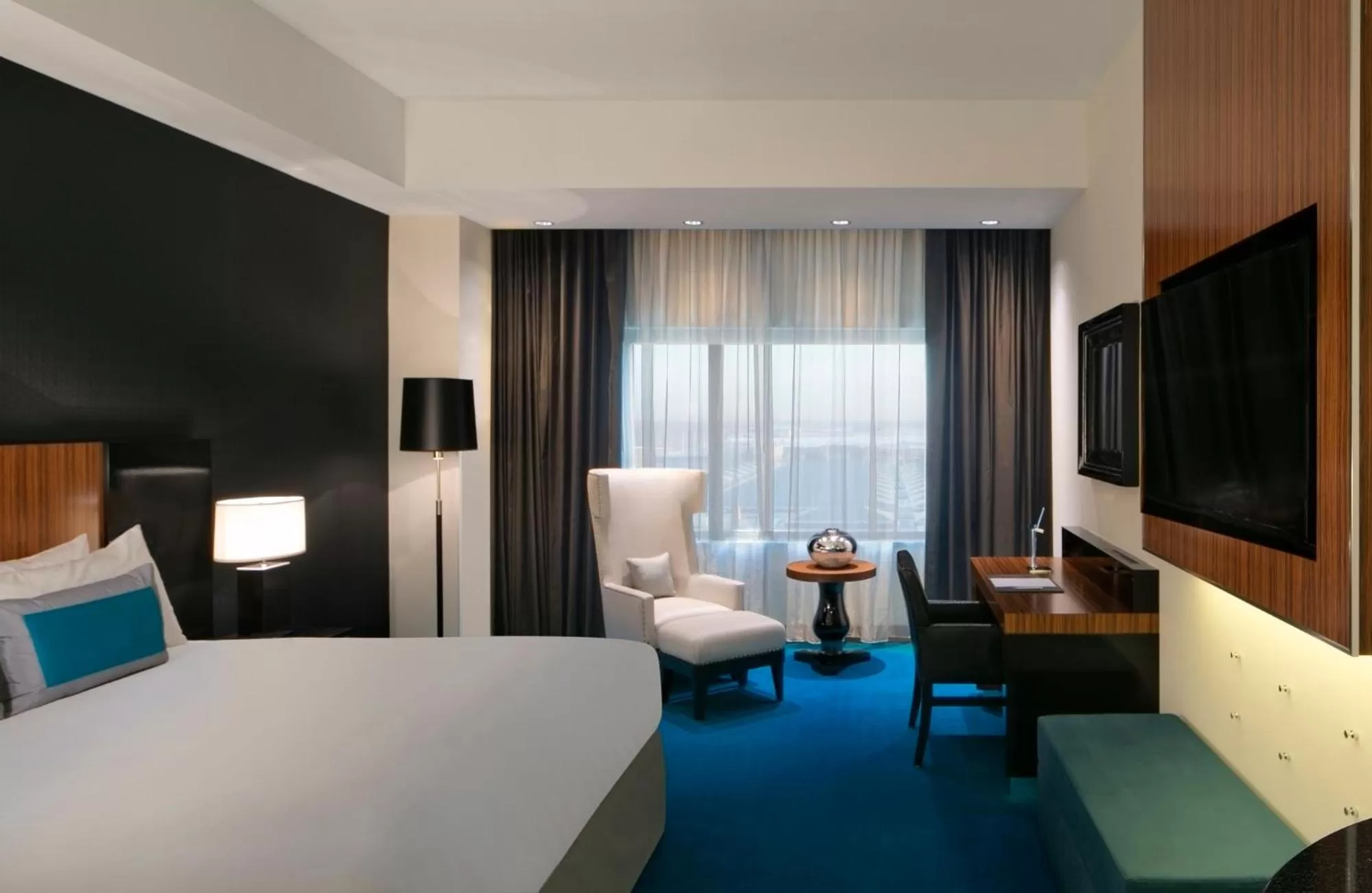 Executive Queen Room with Two Queen Beds - Non-Smoking in Radisson Blu Mall of America