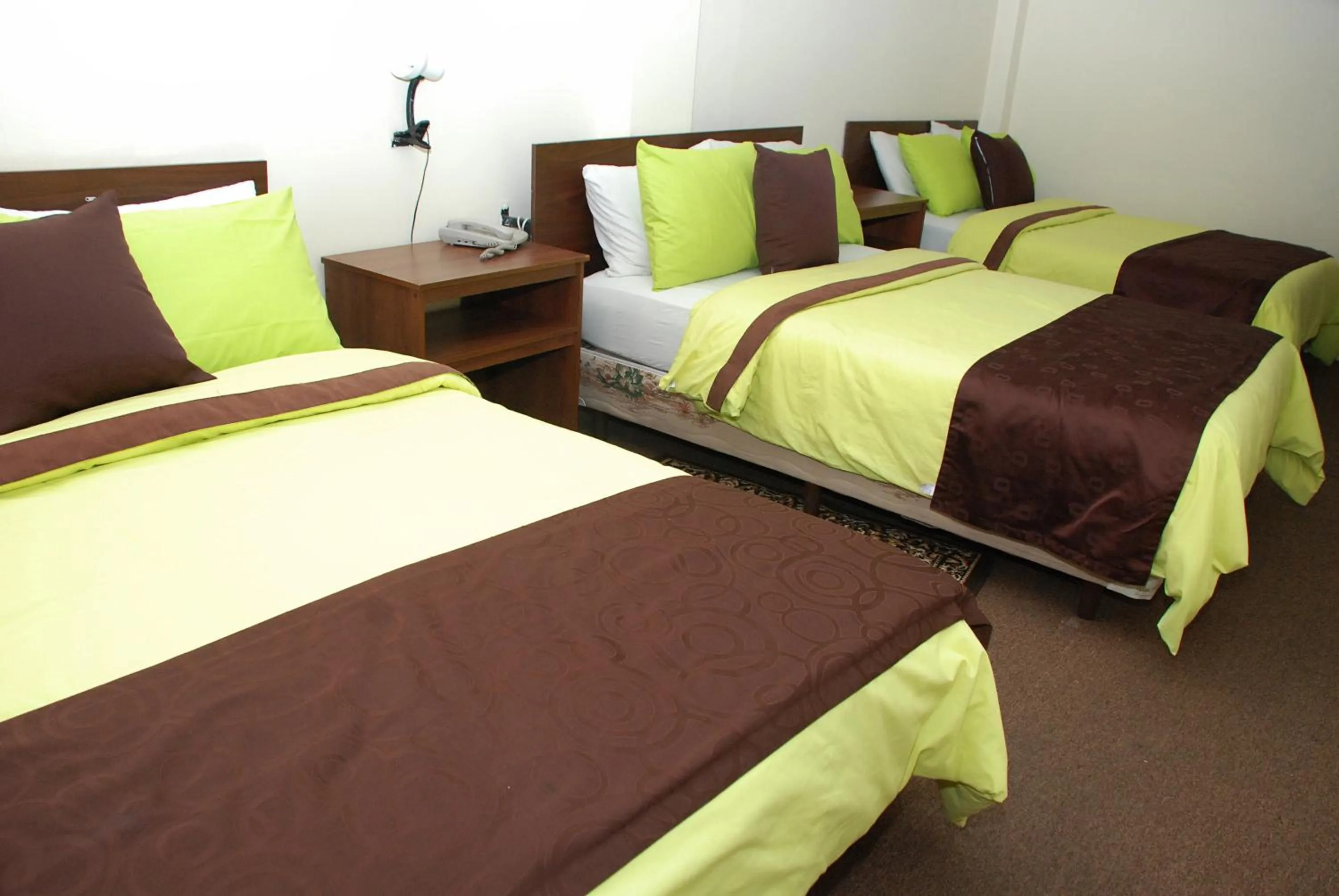 Standard Family Room (5 Guests) in Hotel Bonaventure