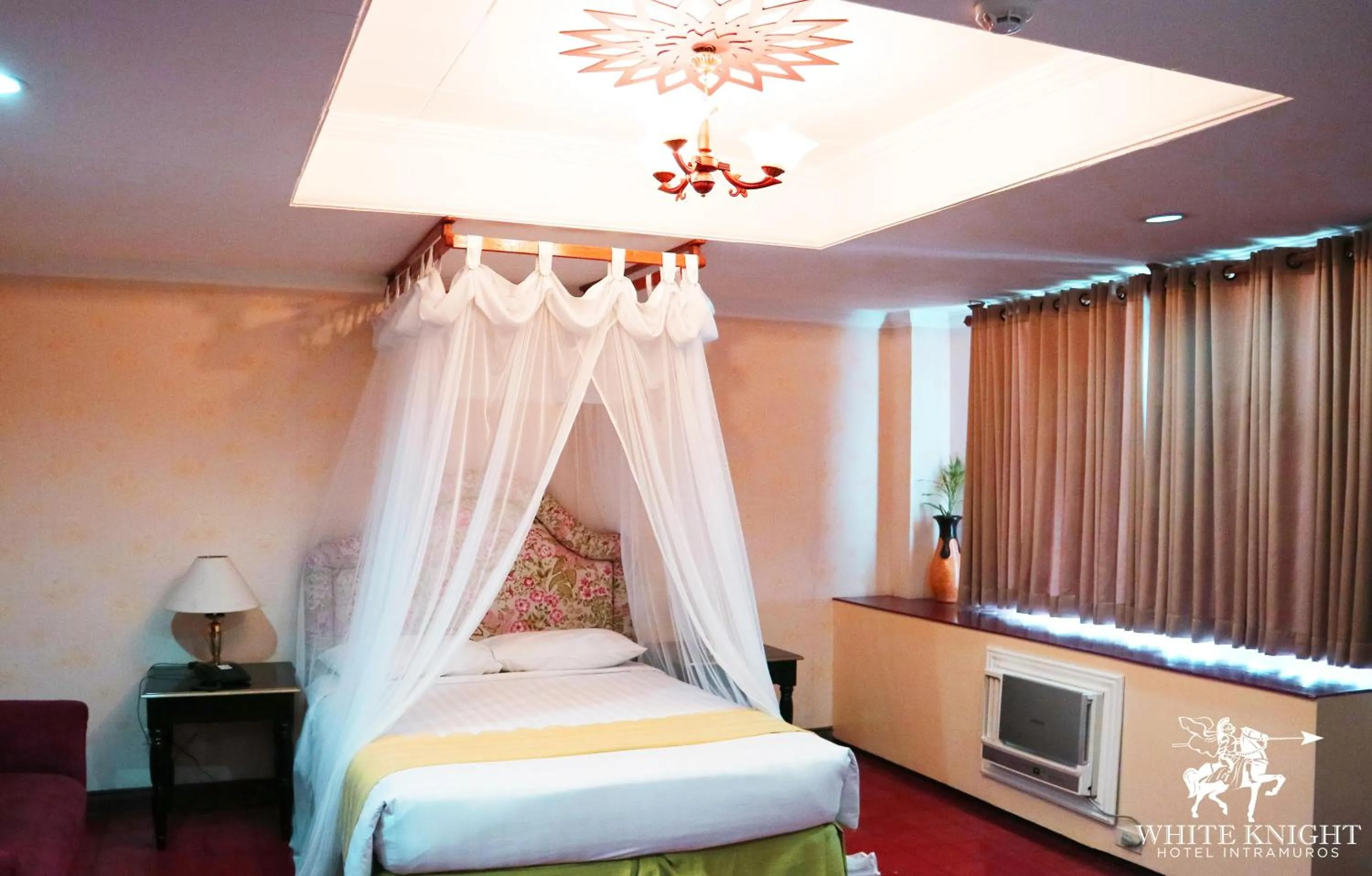 Suite in White Knight Hotel Intramuros