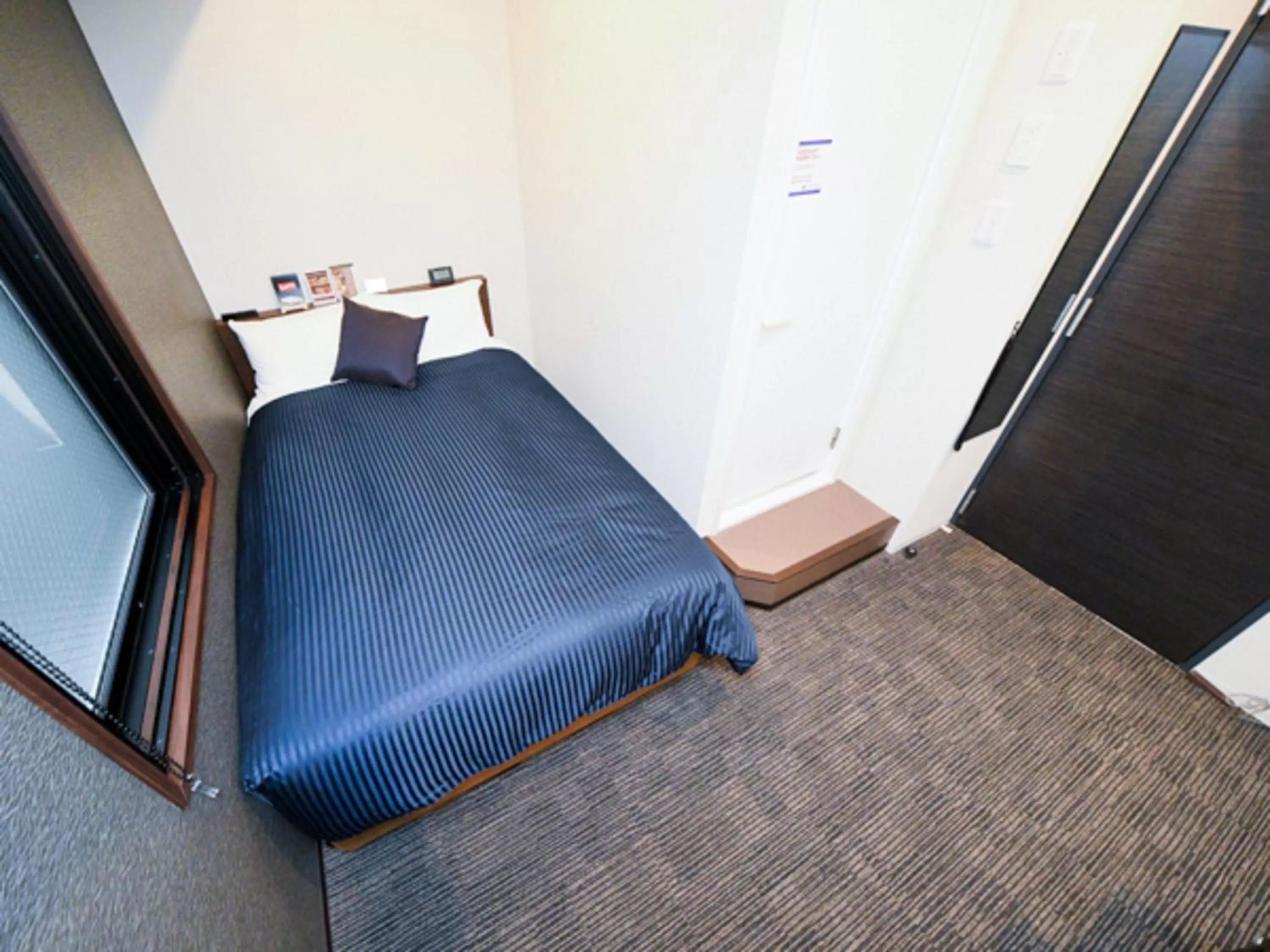  Double Room with Small Double Bed - single occupancy - Smoking in HOTEL LiVEMAX Asakusa-Ekimae