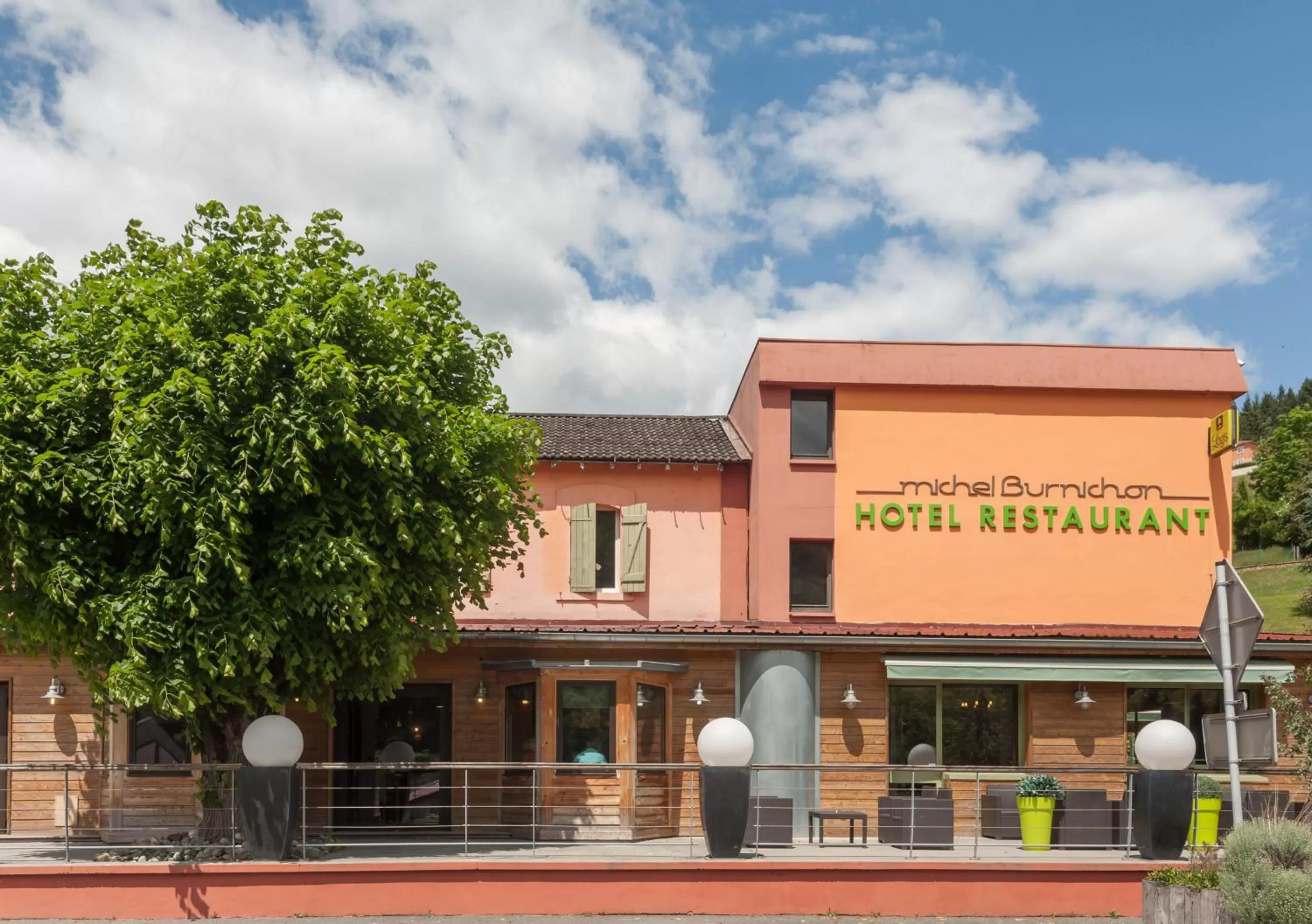 Logis Hôtel Burnichon
