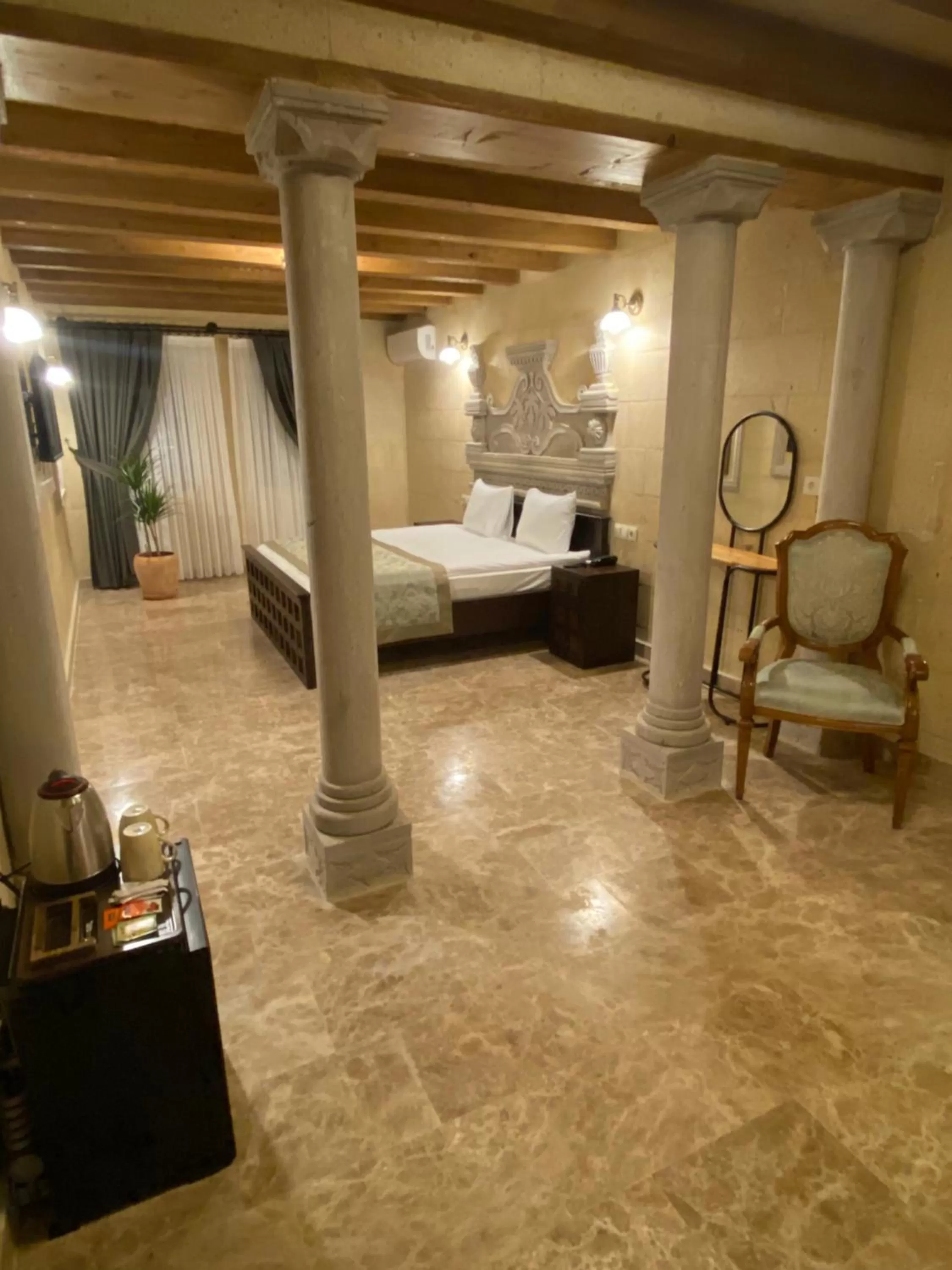 Stone Junior Suite in Cratus Stone Palace