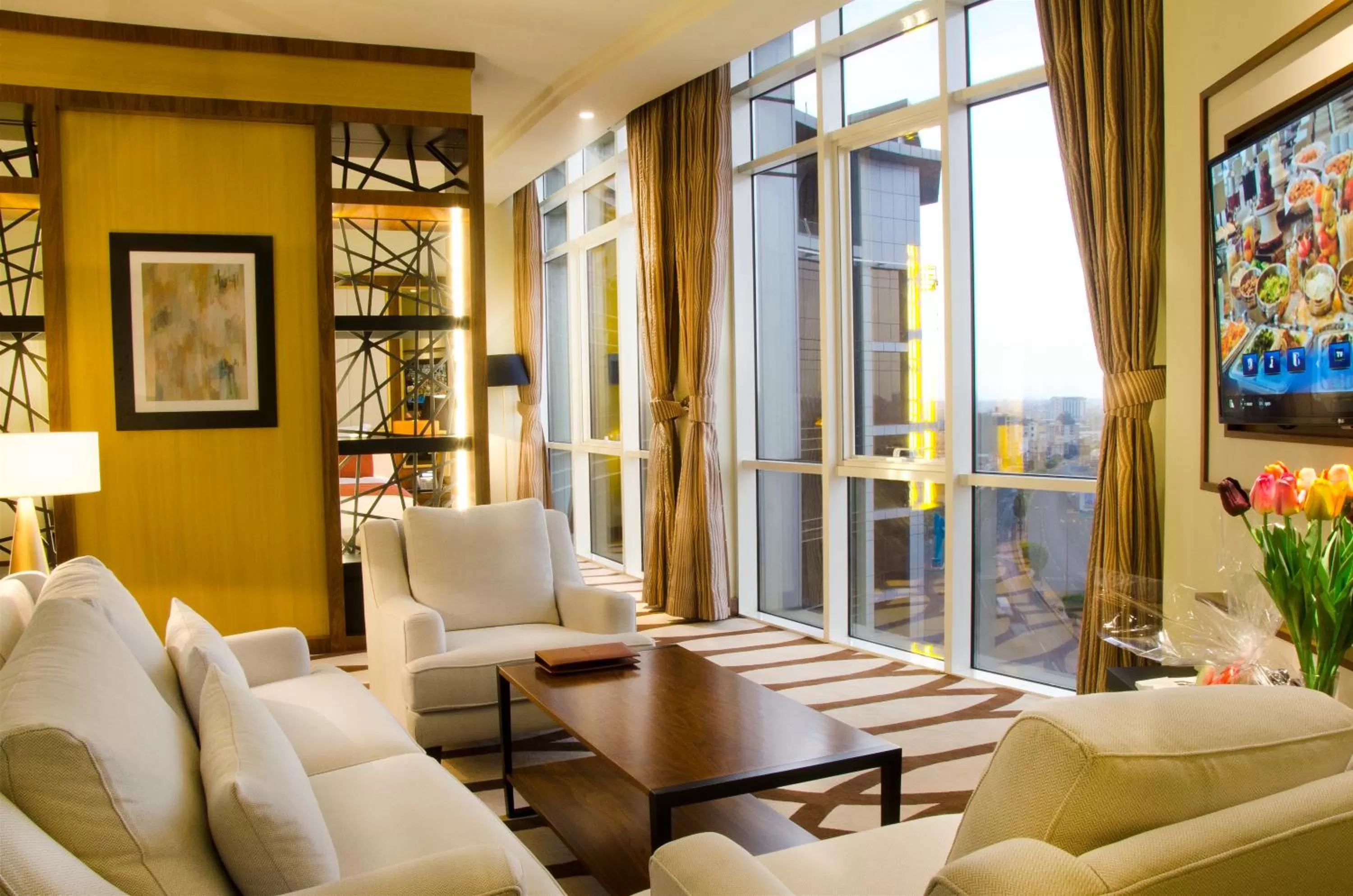 Quartz Suite in Bayat Hotel