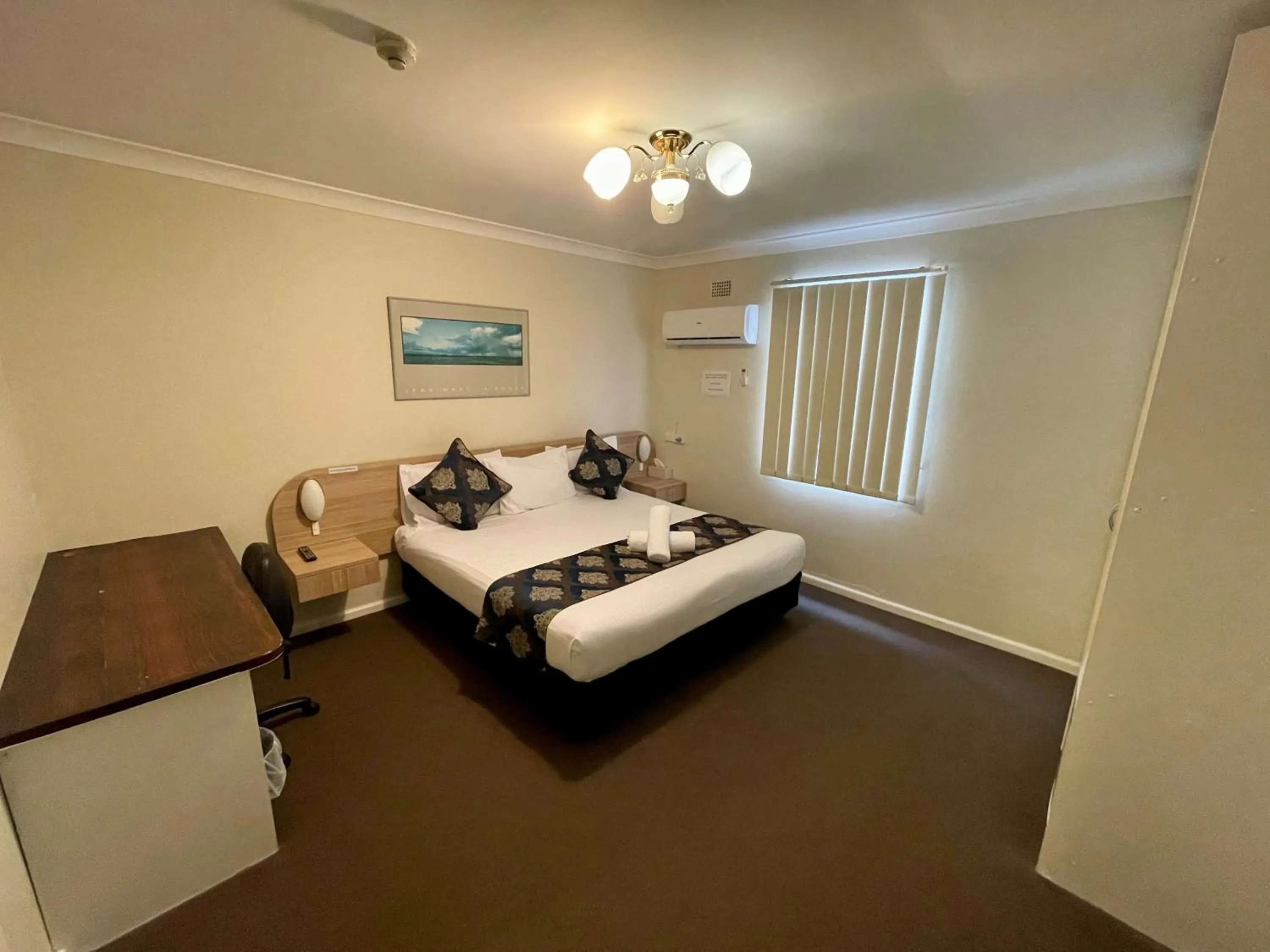 Superior Room in The North Shore Hotel