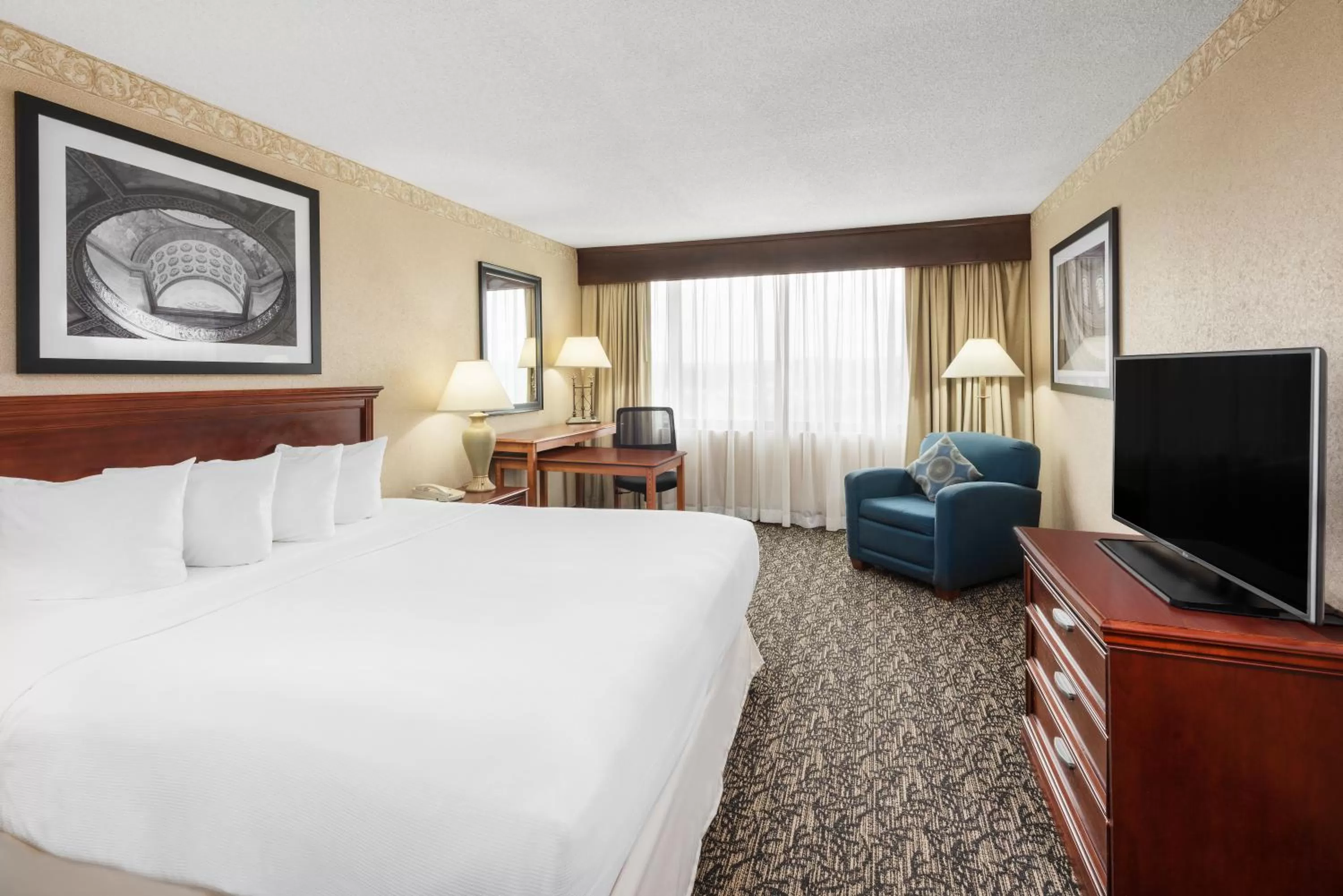 King Room - Disability Access in Capitol Plaza Hotel Jefferson City