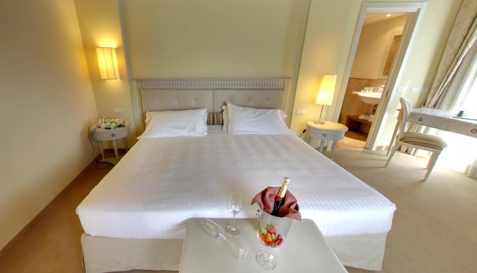 Family Room in LHP Hotel Certaldo