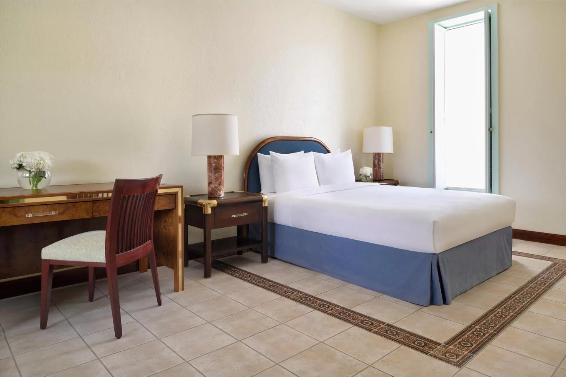 Classic King Room with Pool View - single occupancy - Smoking in InterContinental Riyadh, an IHG Hotel