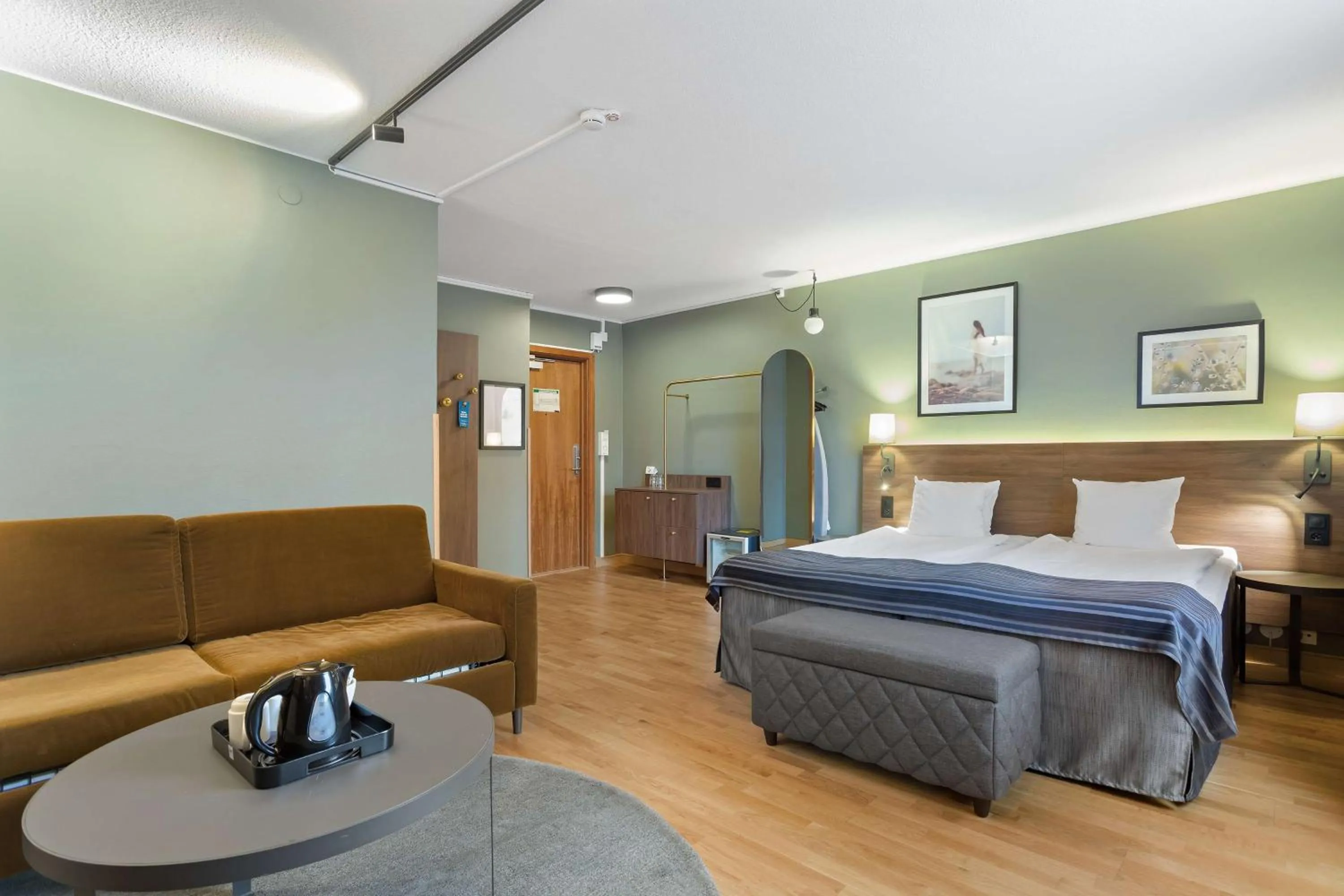 Family Room with Two Single Beds and One Sofa Bed - Non-Smoking in Scandic Skogshöjd