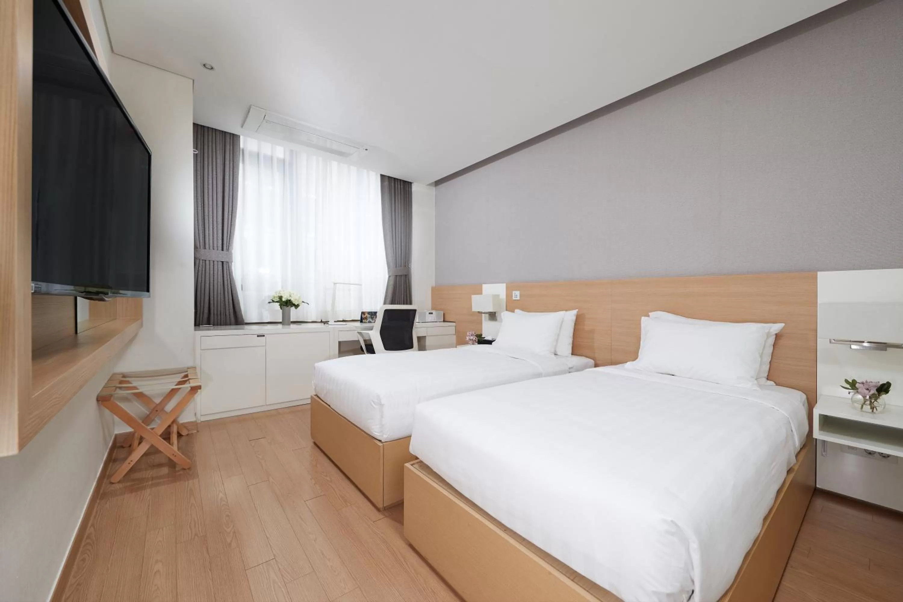 Superior Twin Room in Fraser Place Namdaemun Seoul