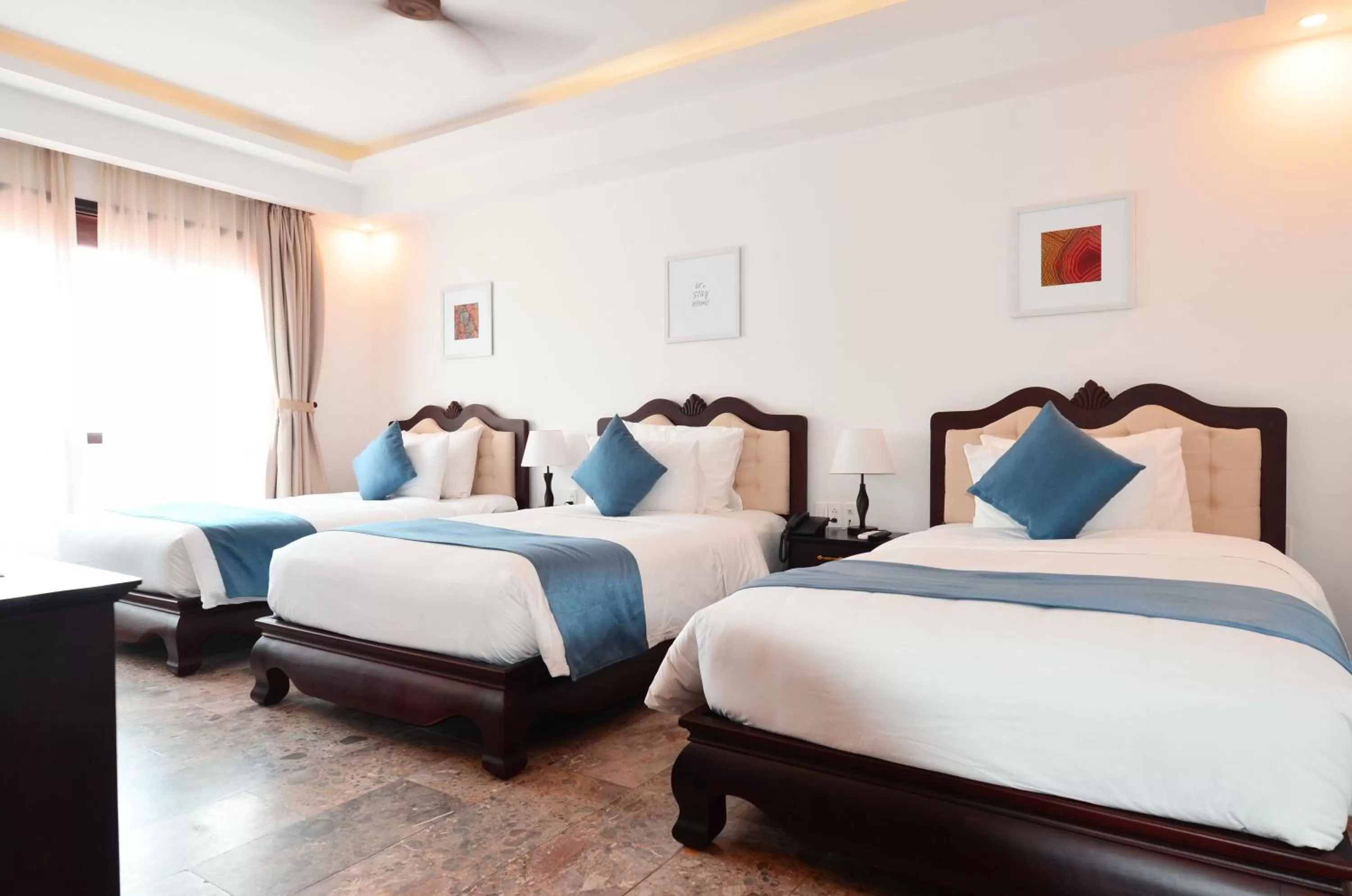 Deluxe Triple Room with City View in Hoian Central Hotel