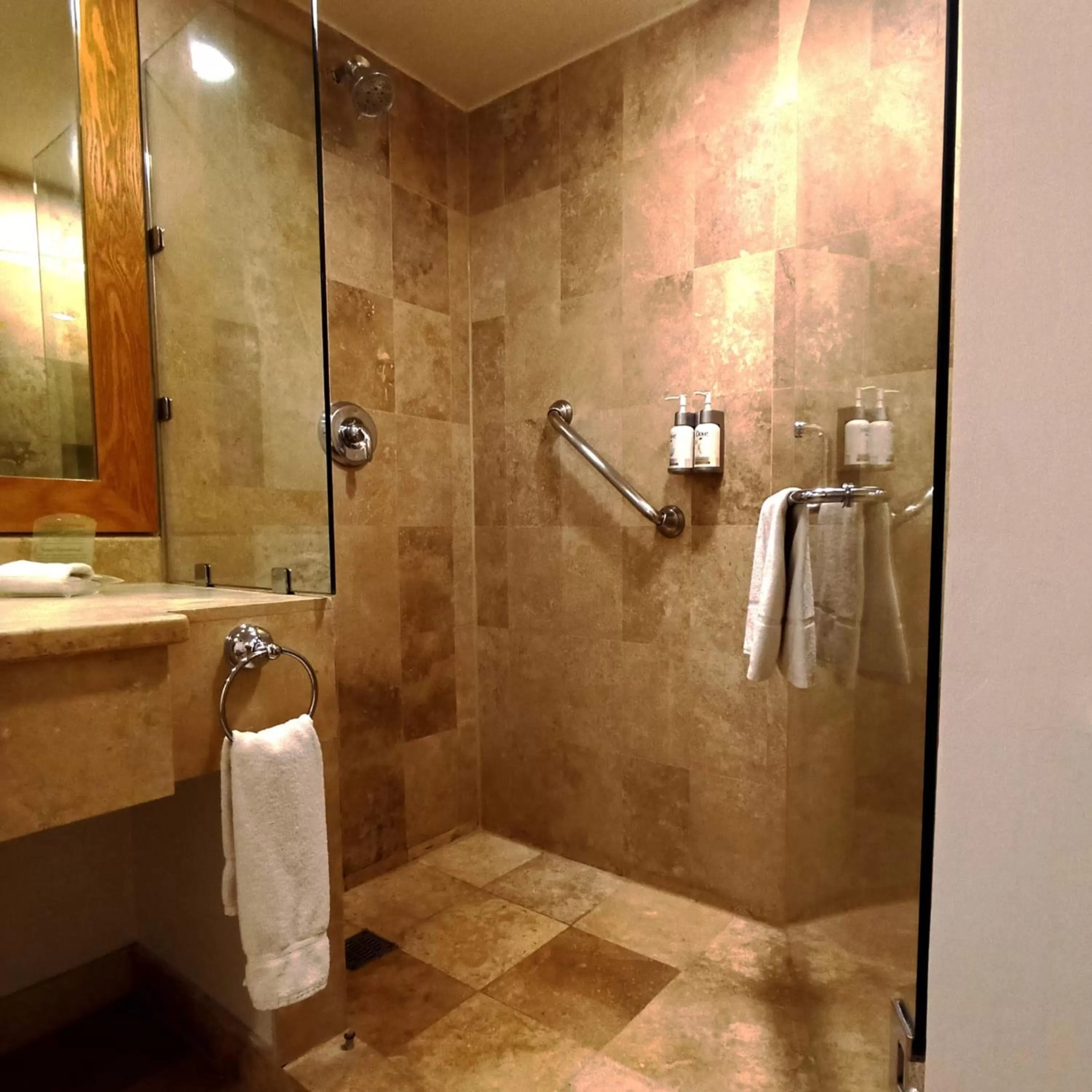 Standard King Room in Holiday Inn Monterrey Valle by IHG