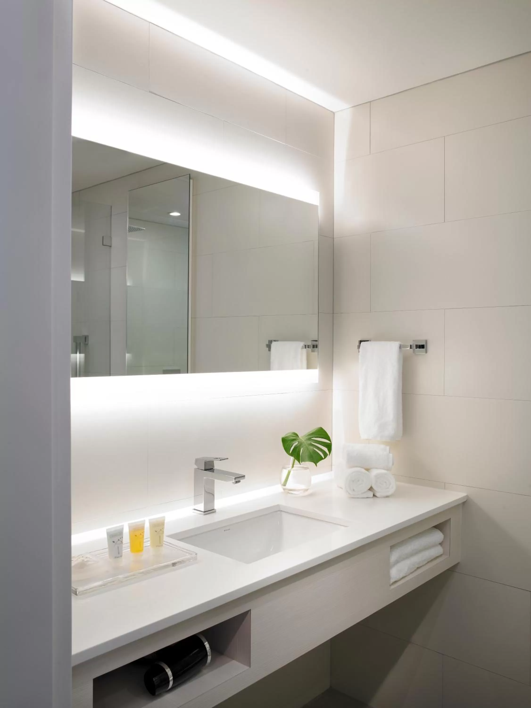 King Suite with Sea View in Grand Beach Hotel Bay Harbor