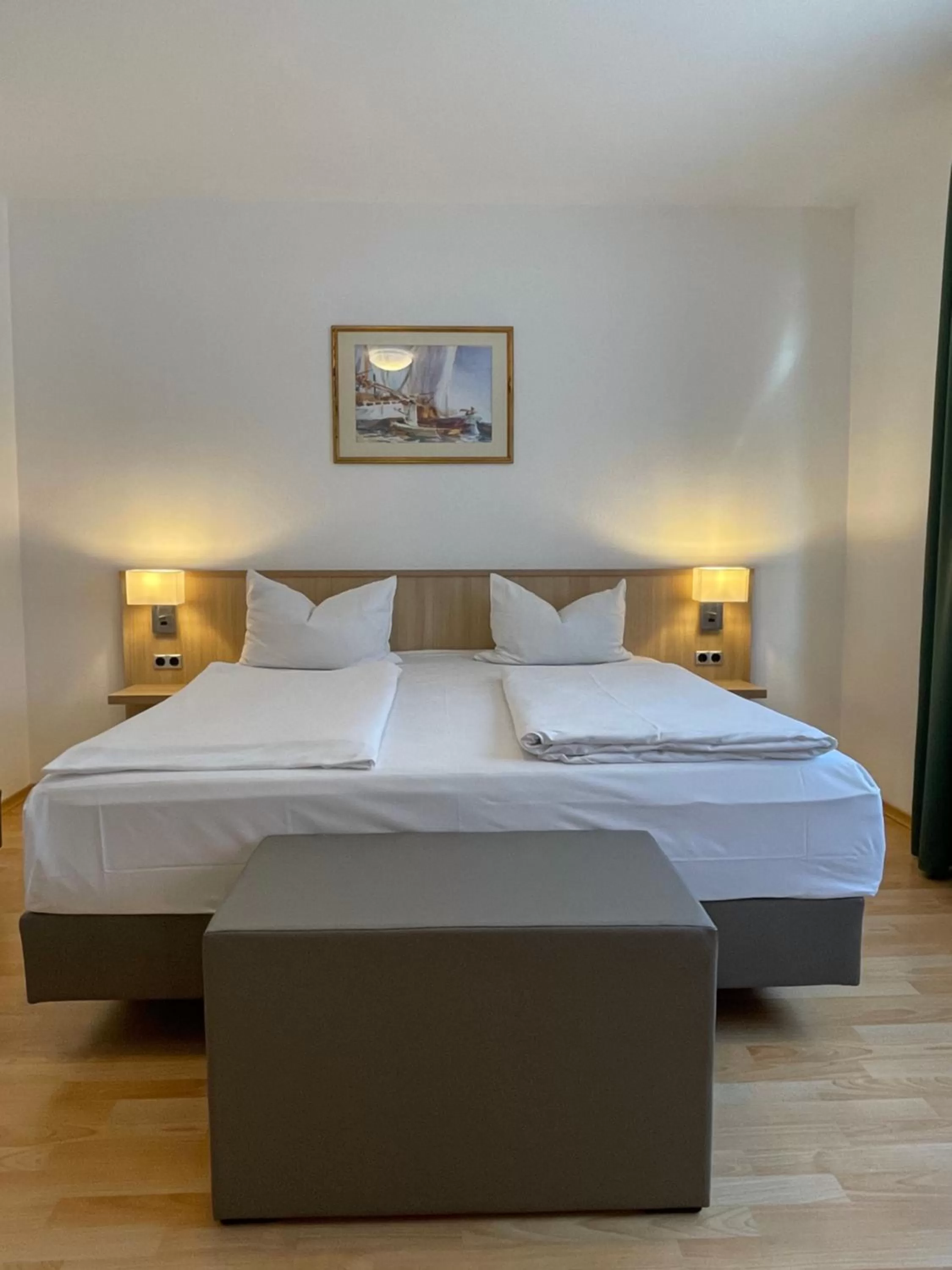 Double Room/twin room in Hafner Hotel- Apartment
