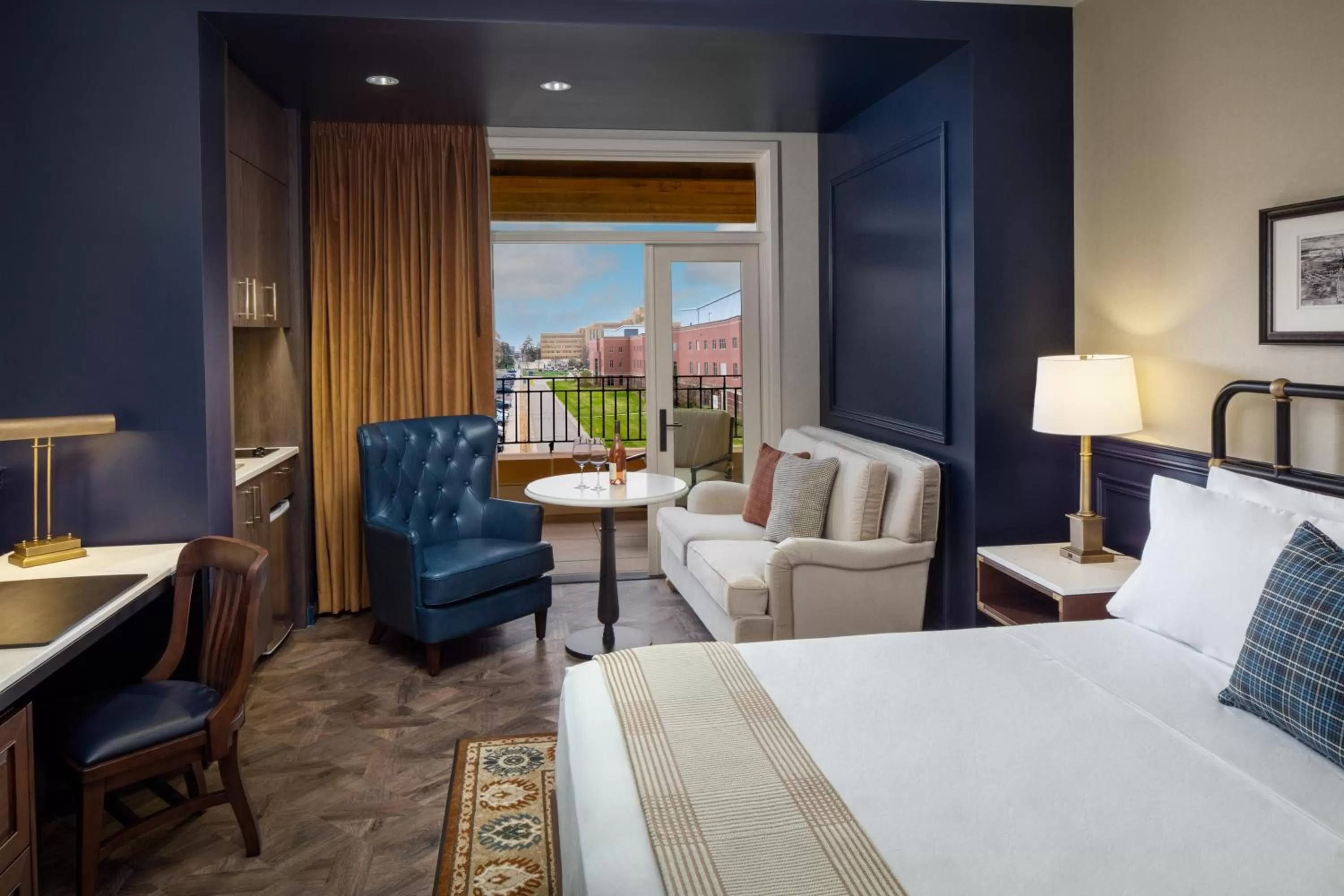 Studio - Disability Access in The Benson Hotel & Faculty Club