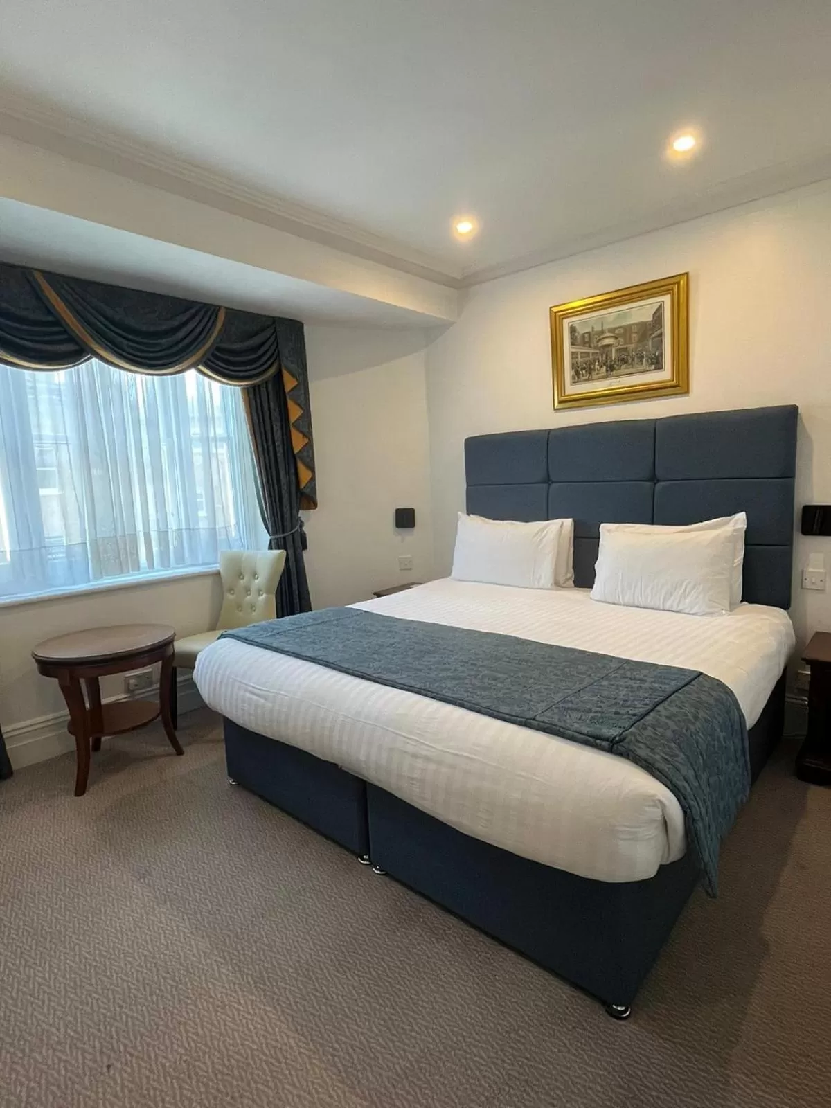 King-Size Double Room in Hotel La Place