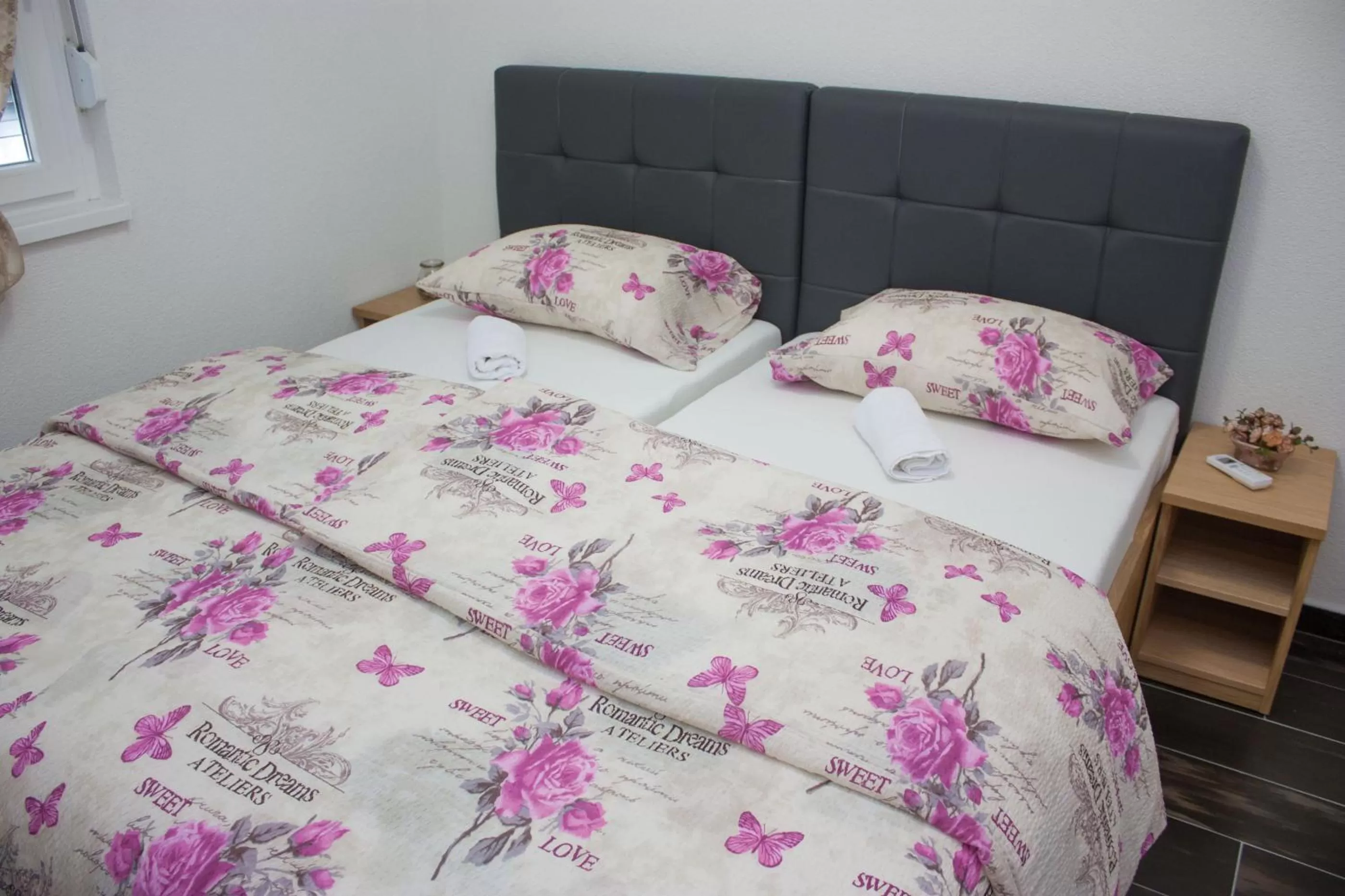 Deluxe Double or Twin Room in Villa Maja