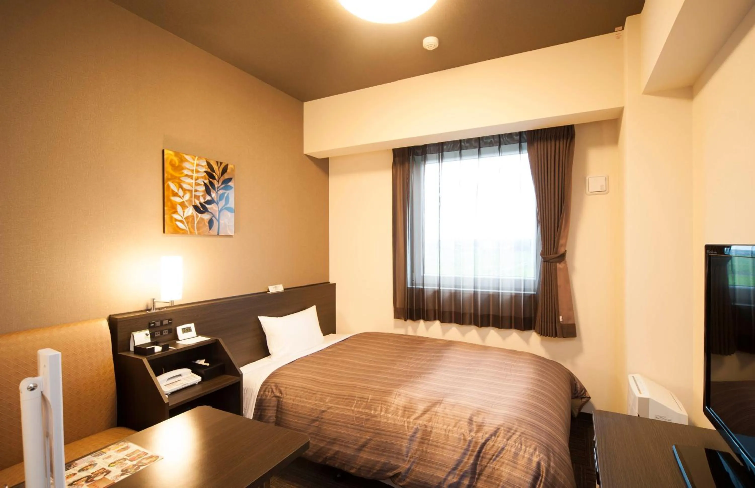 Superior Single Room - single occupancy - Non-Smoking in Hotel Route Inn Chiba Newtown Chuo Ekimae -Narita Kuko Akusesu Sen-