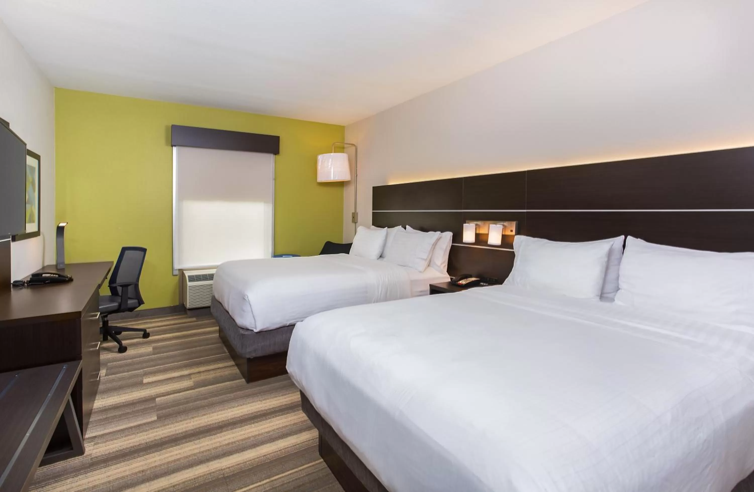 Standard Queen Room with Two Queen Beds - Communications Accessible in Holiday Inn Express & Suites Morristown by IHG