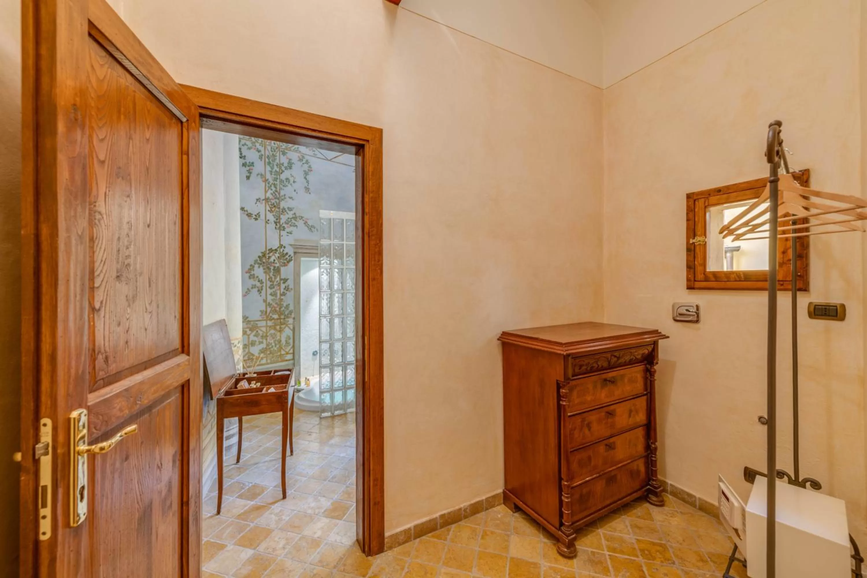 Standard Double or Twin Room - single occupancy in Residenza D'Epoca In Piazza della Signoria