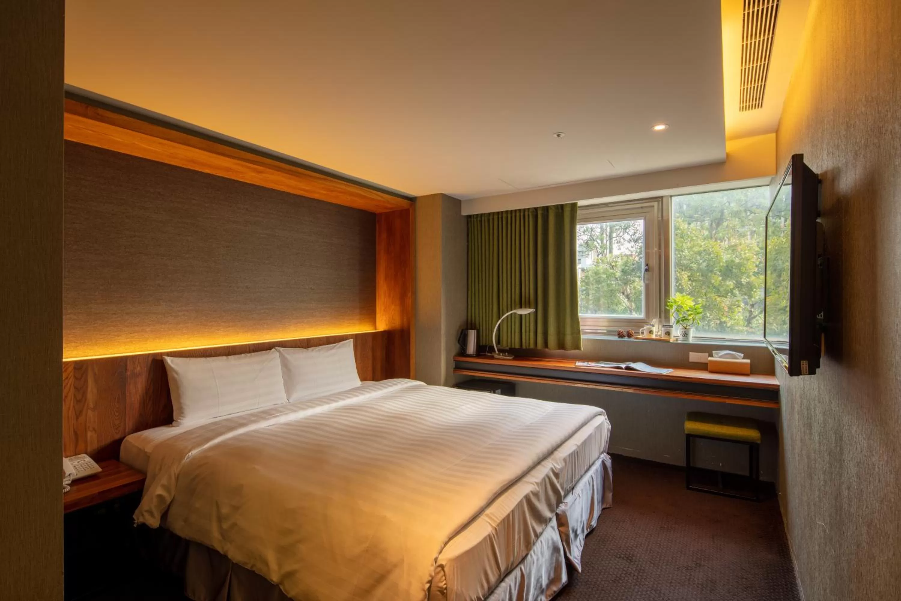 Superior Double Room in Goodmore Hotel