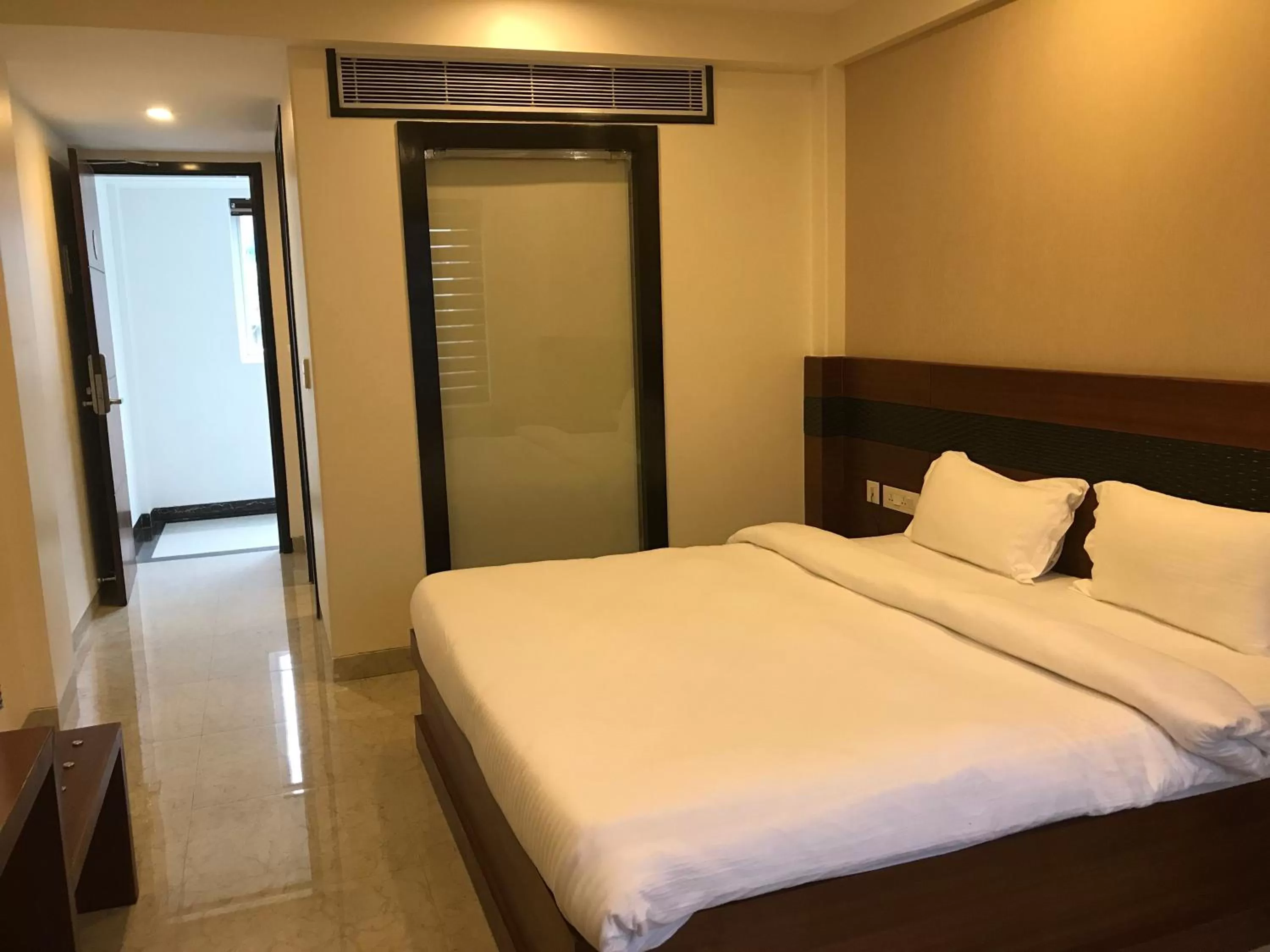 Deluxe Room - single occupancy in Holy River Hotel