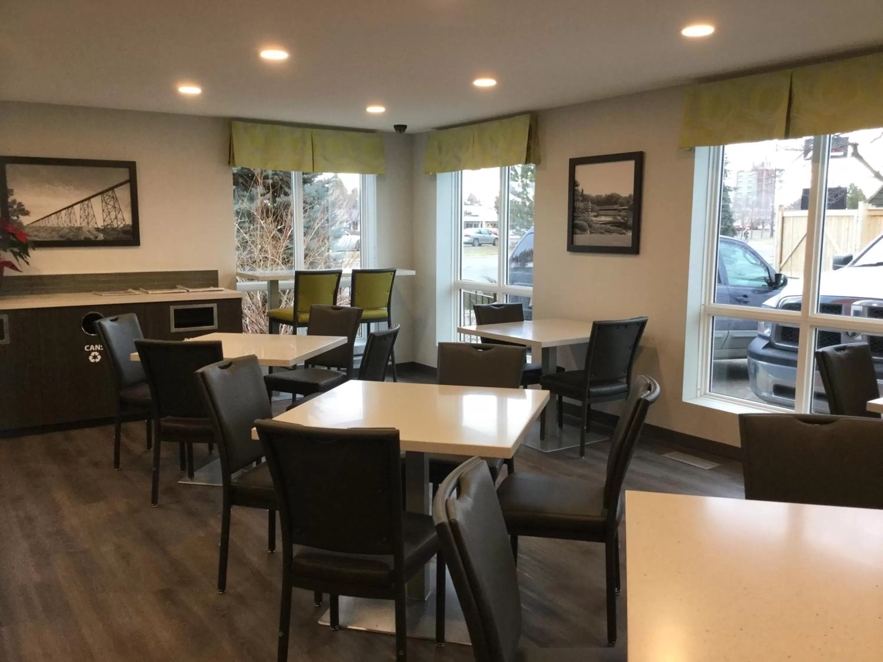Continental breakfast in Super 8 by Wyndham Lethbridge