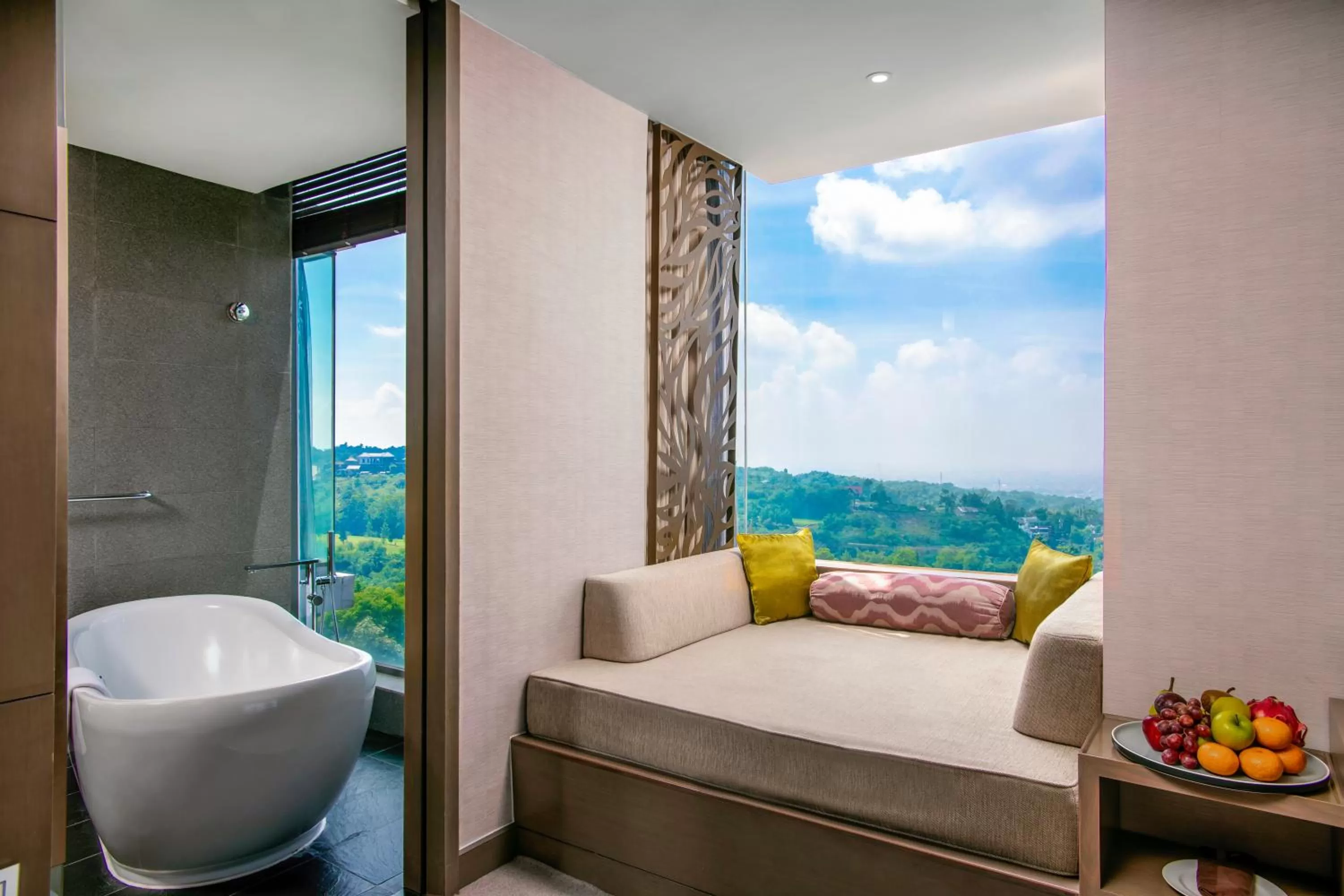 Premium King Room - High Floor in InterContinental Bandung Dago Pakar by IHG