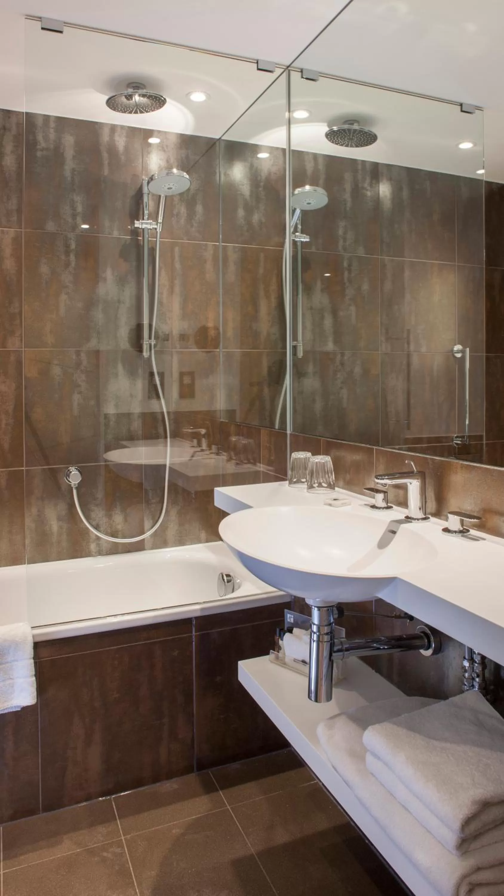 Premium Double Room with Two Double Beds in Crowne Plaza London Kings Cross by IHG