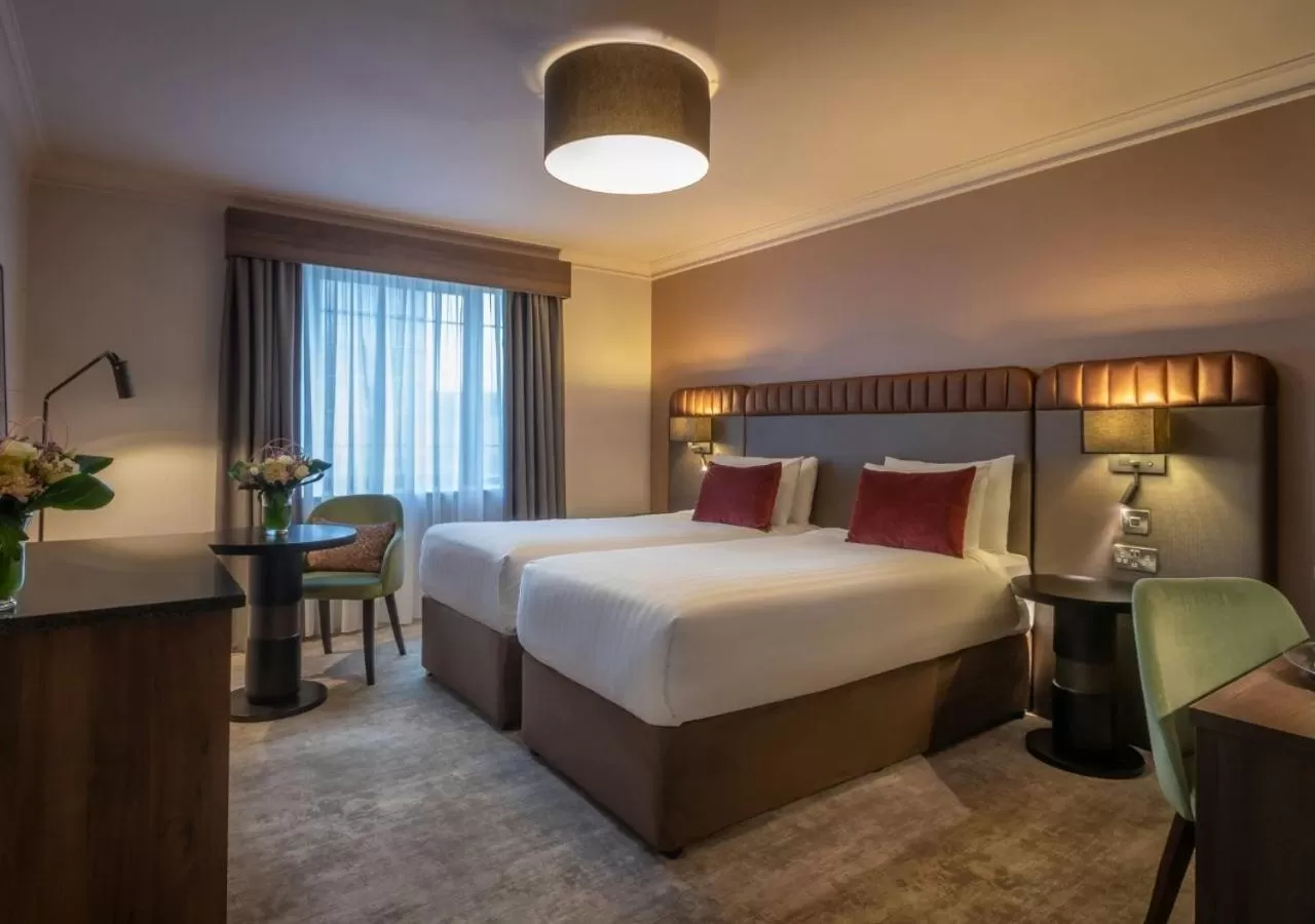 Classic Twin Room in The Kingsley Hotel