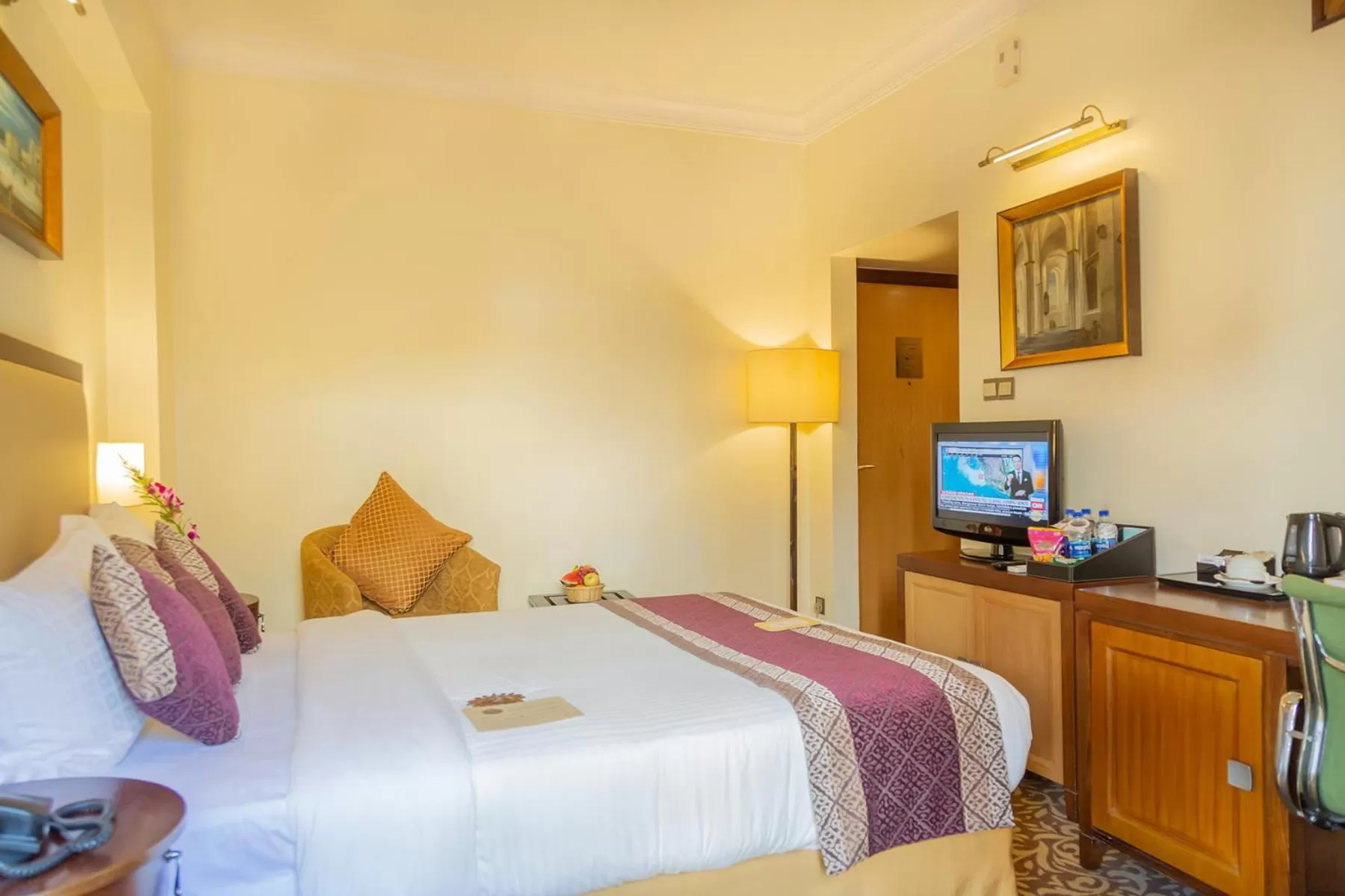 Queen Room in Royal Park Residence Hotel