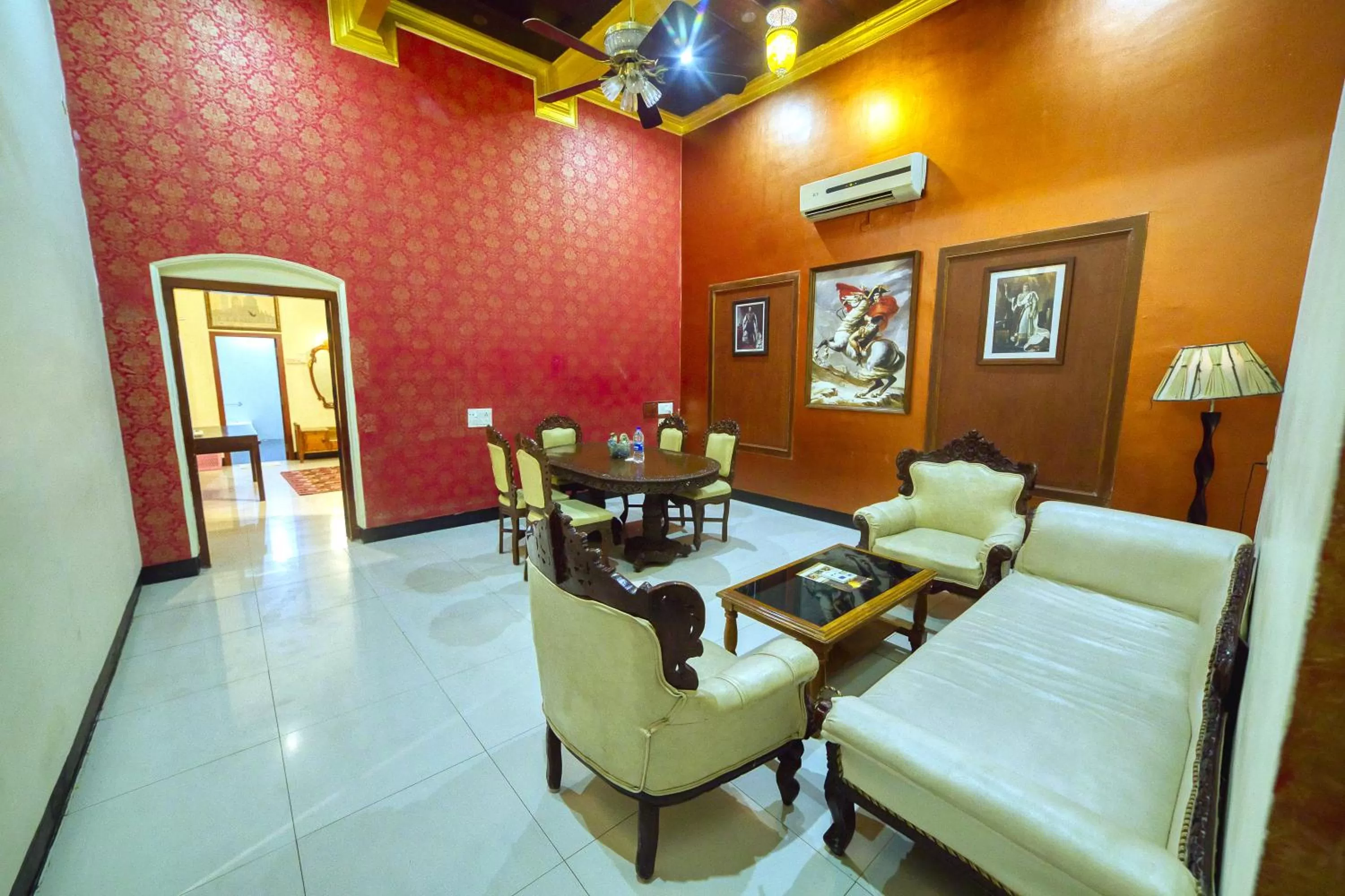 Family Suite - single occupancy in HOTEL WINDSOR CASTLE