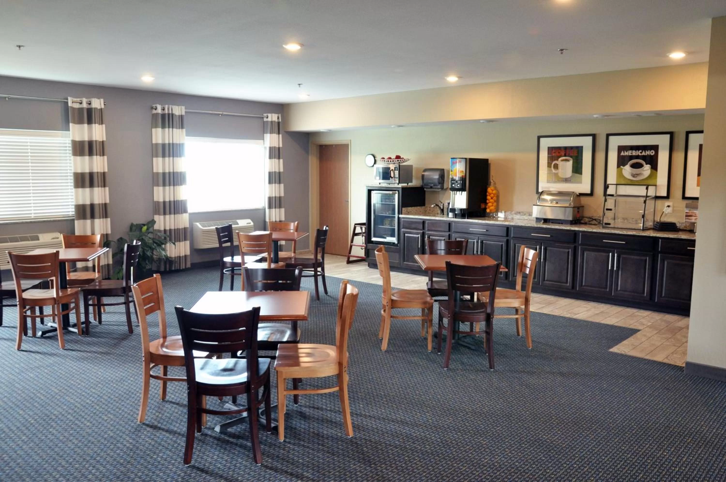 Brookstone Lodge & Suites