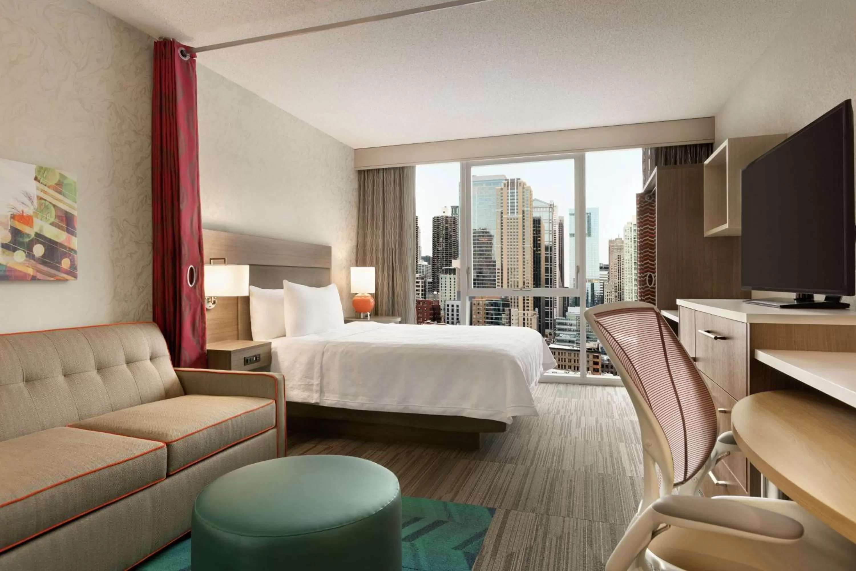Queen Studio Suite with City View in Home2 Suites By Hilton Chicago River North