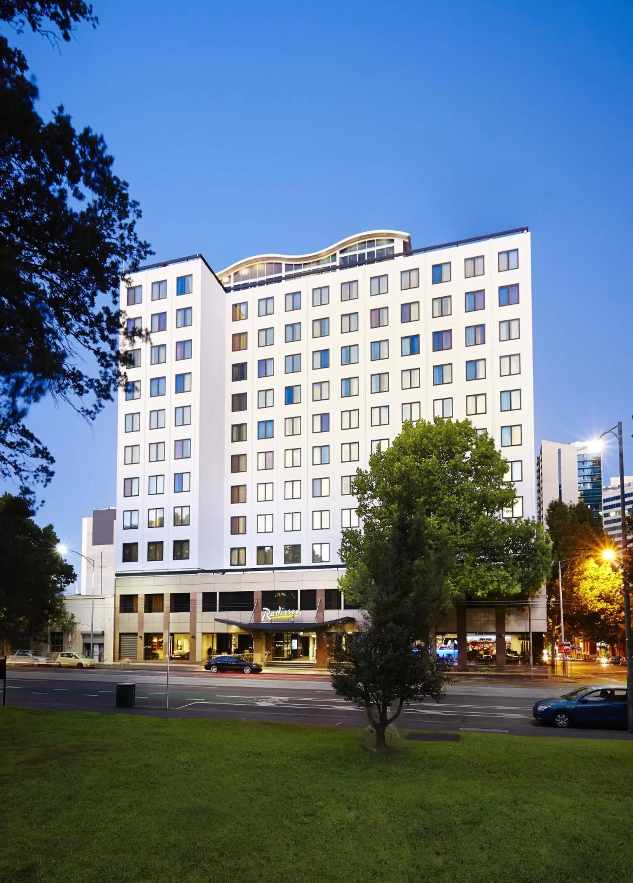 Facade/entrance in Radisson On Flagstaff Gardens Melbourne