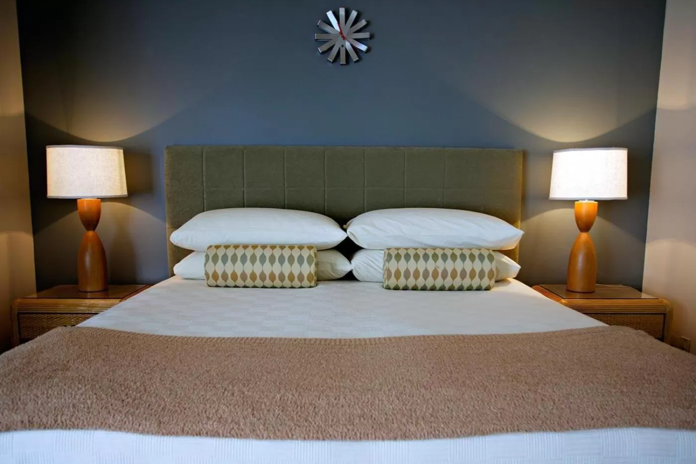 Desert Hills - 21 and Over