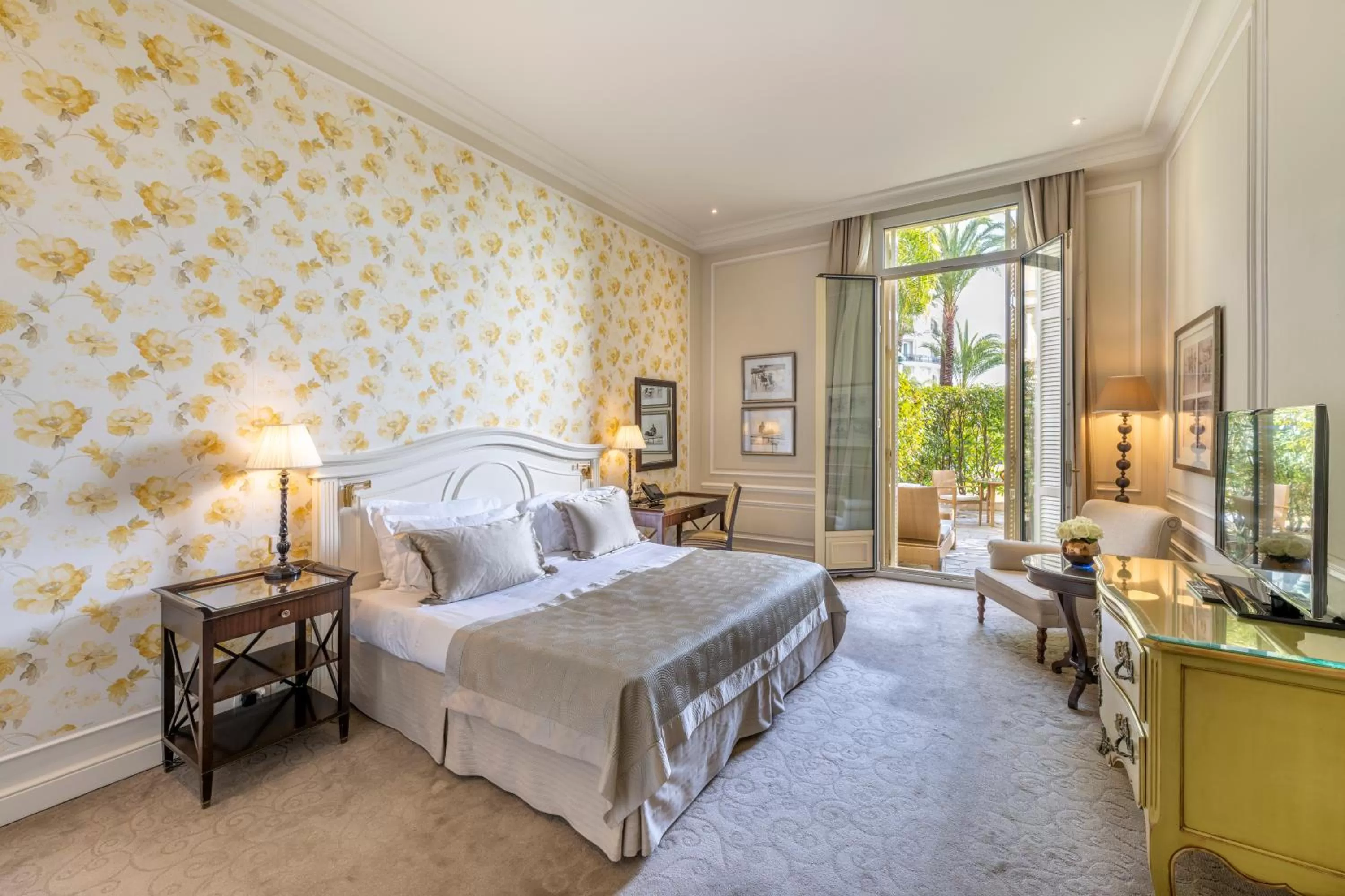 Deluxe Double Room - City or Courtyard View in Hôtel Hermitage Monte-Carlo