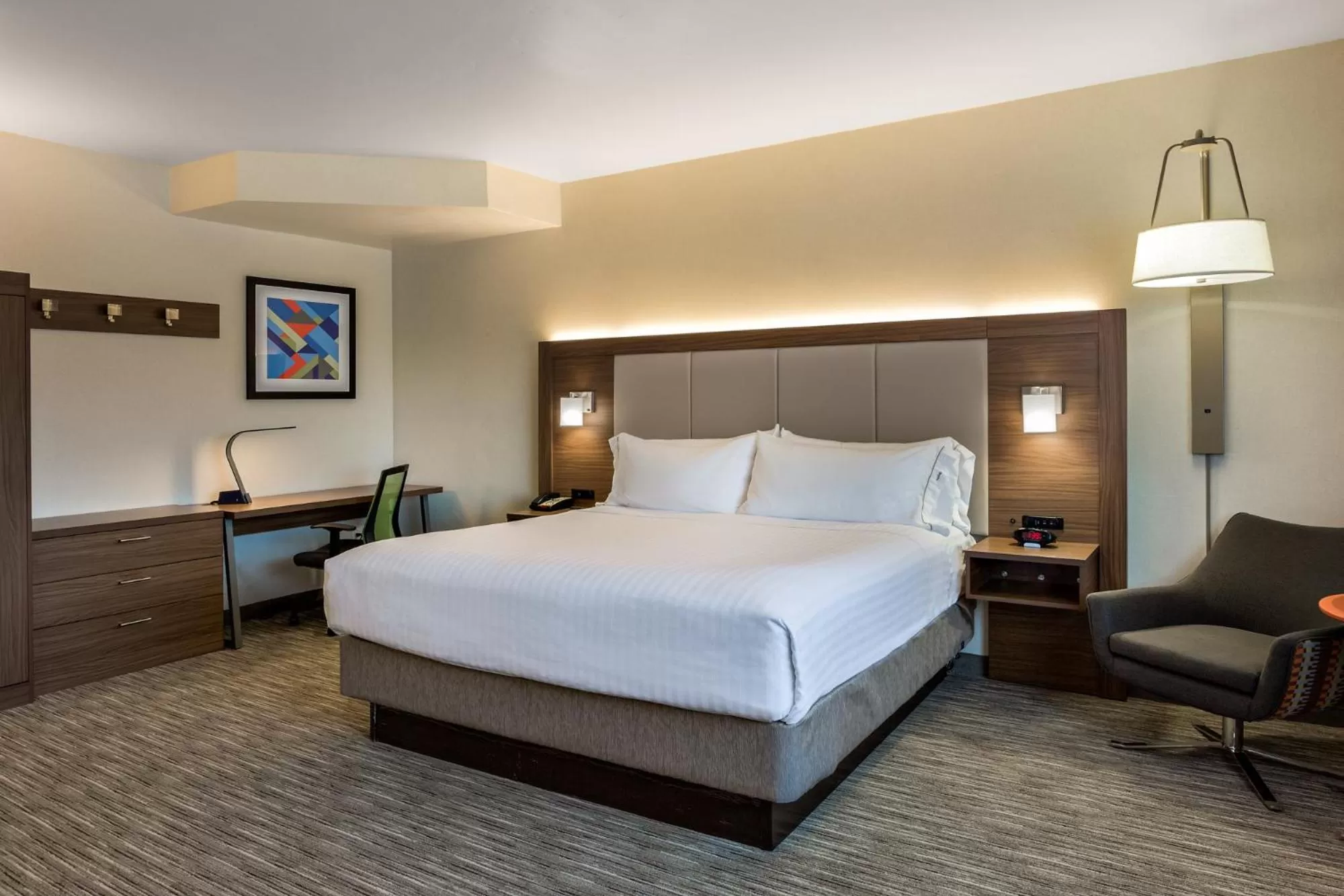 Executive King Room in Holiday Inn Express Hotel & Suites Oroville Southwest, an IHG Hotel