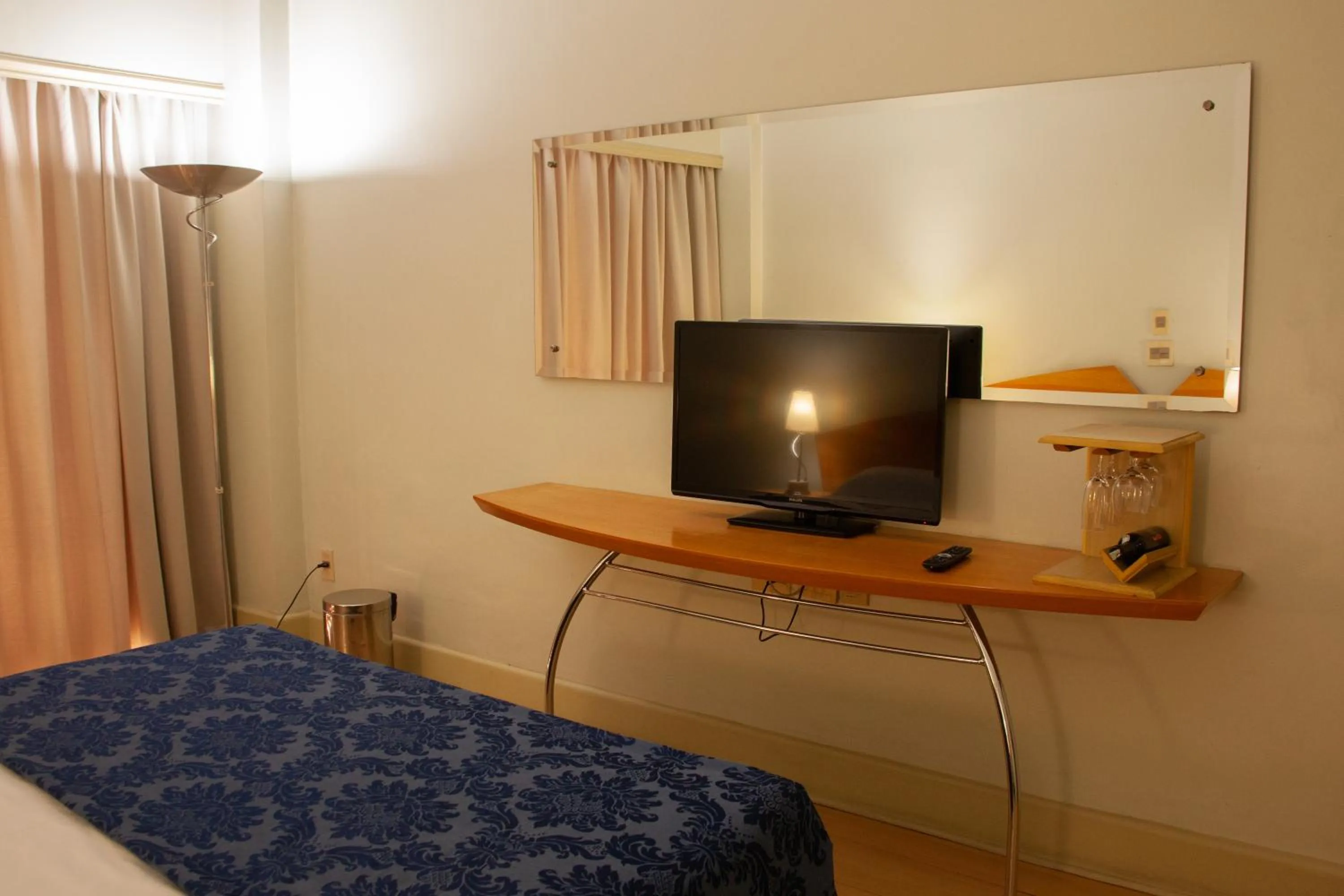 Deluxe Suite - single occupancy in San Raphael Hotel