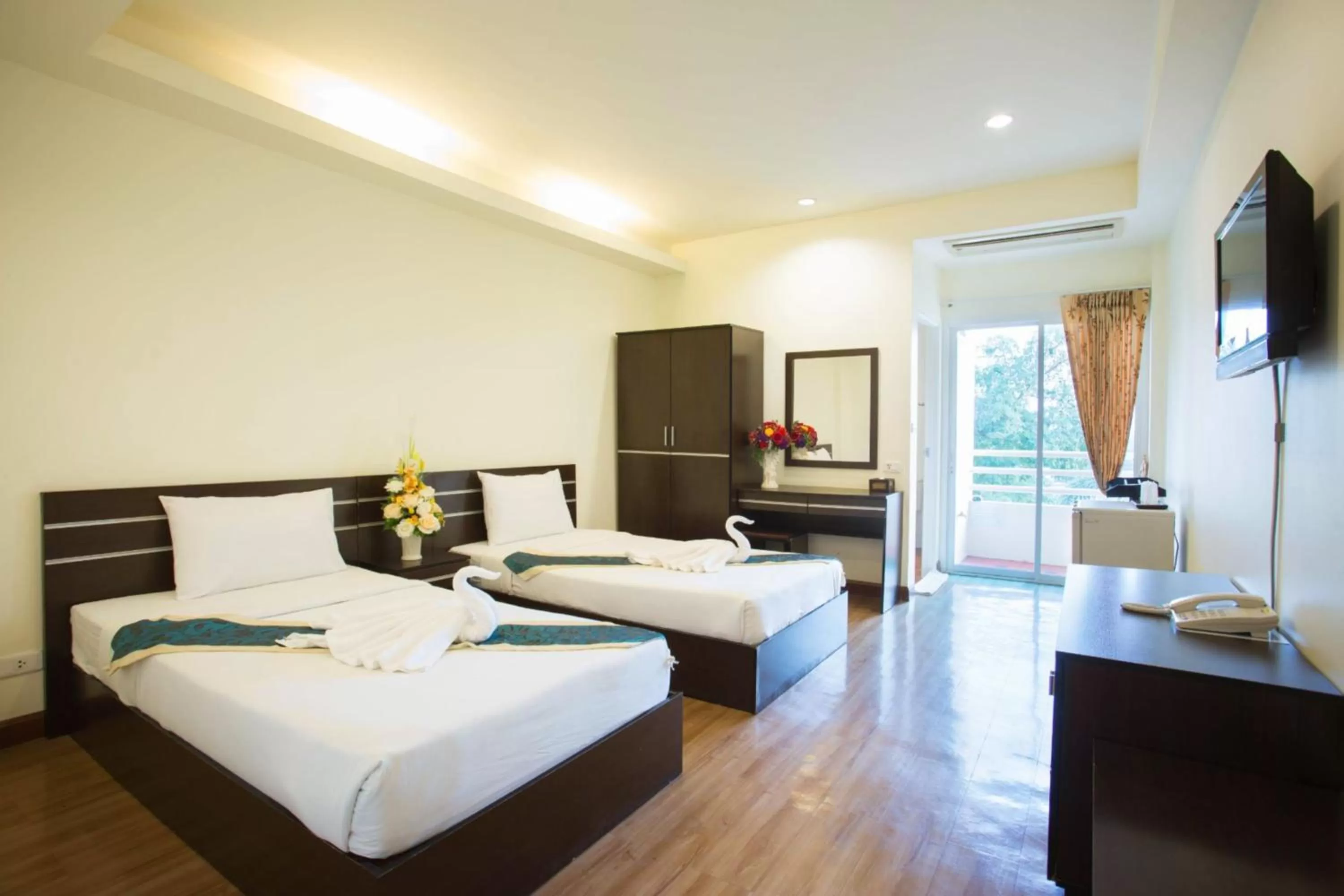 Standard Twin Room in Platinum Place