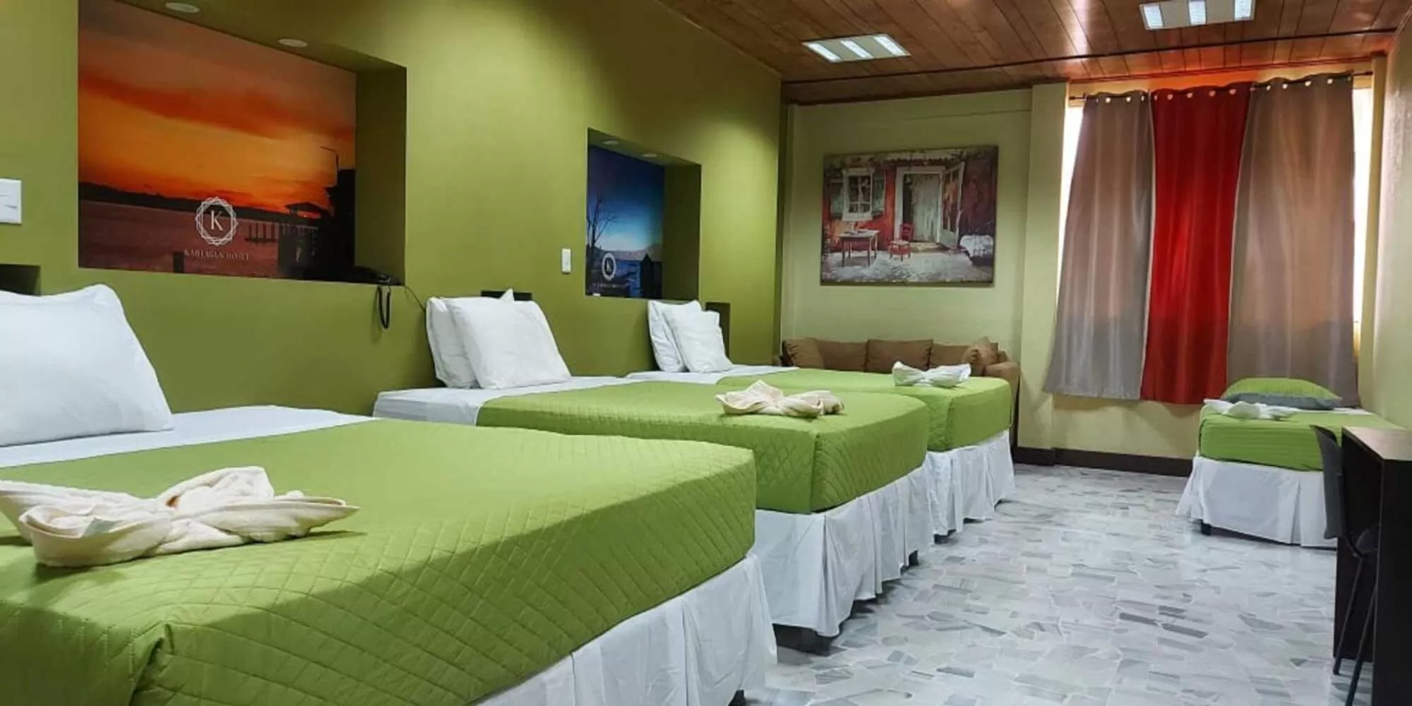 Superior Family Room in Kartagus Hotel